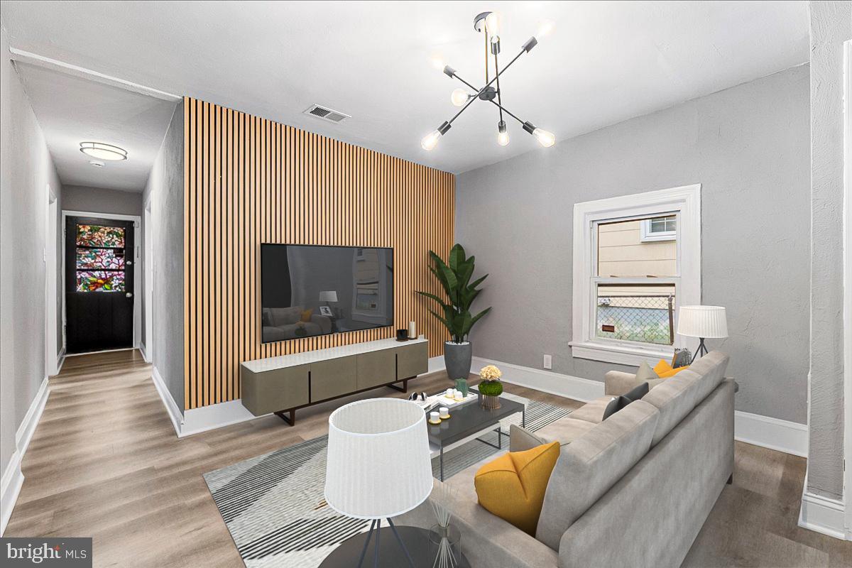 RIVERDALE HEIGHTS - Residential