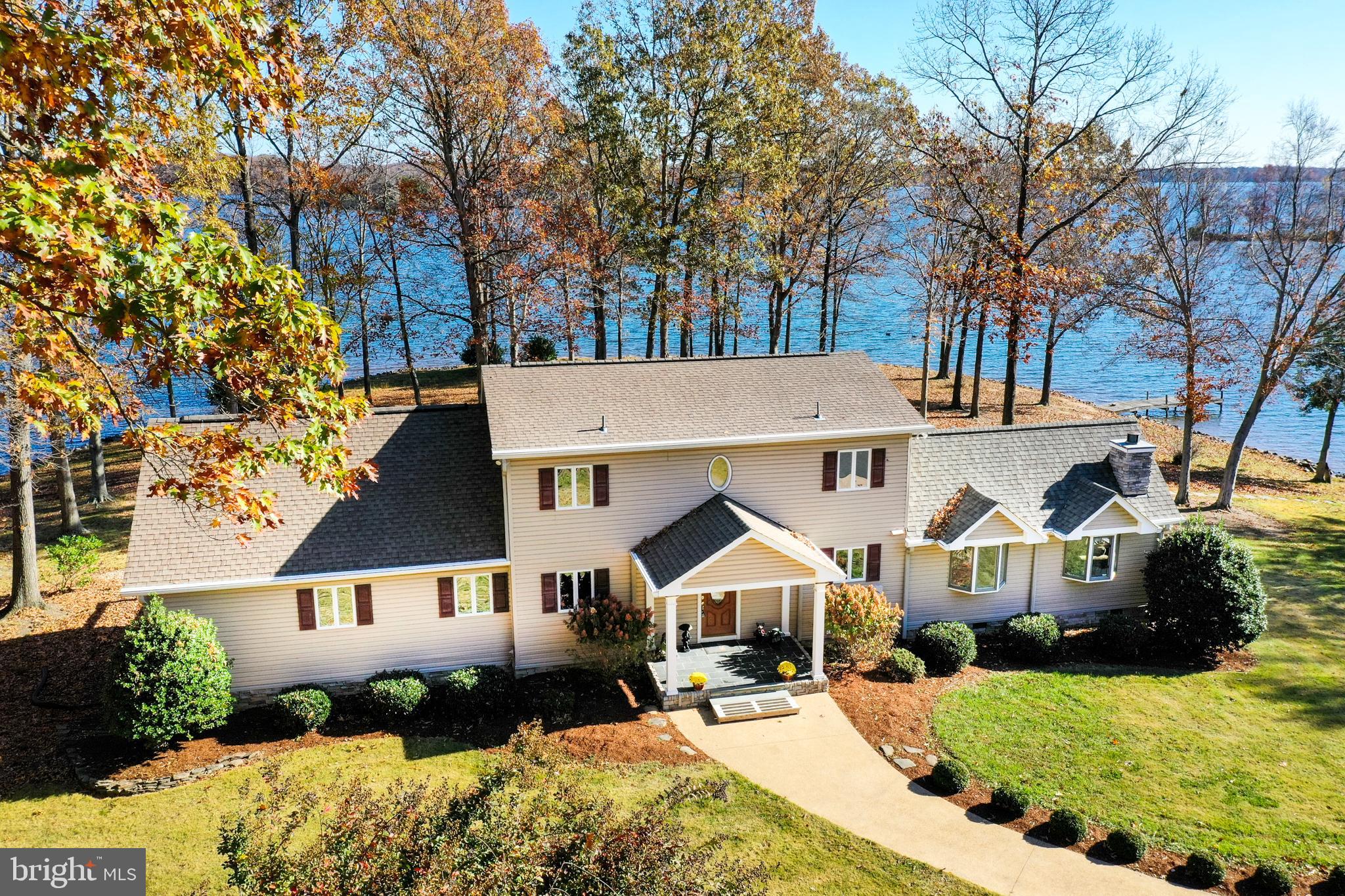 BEAR CASTLE - Residential