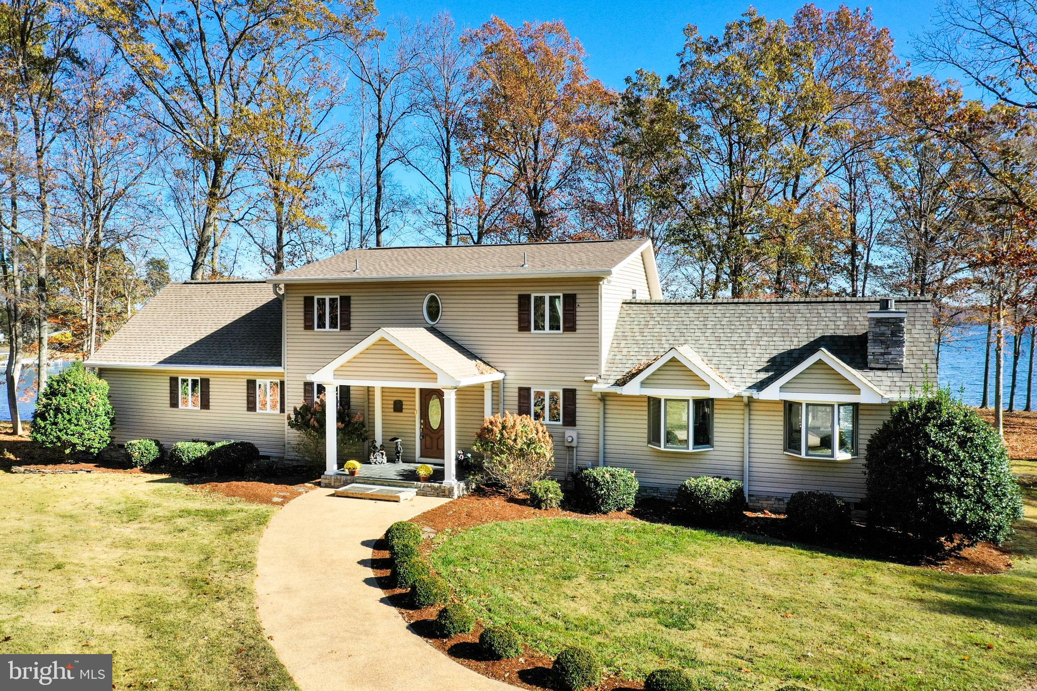 BEAR CASTLE - Residential