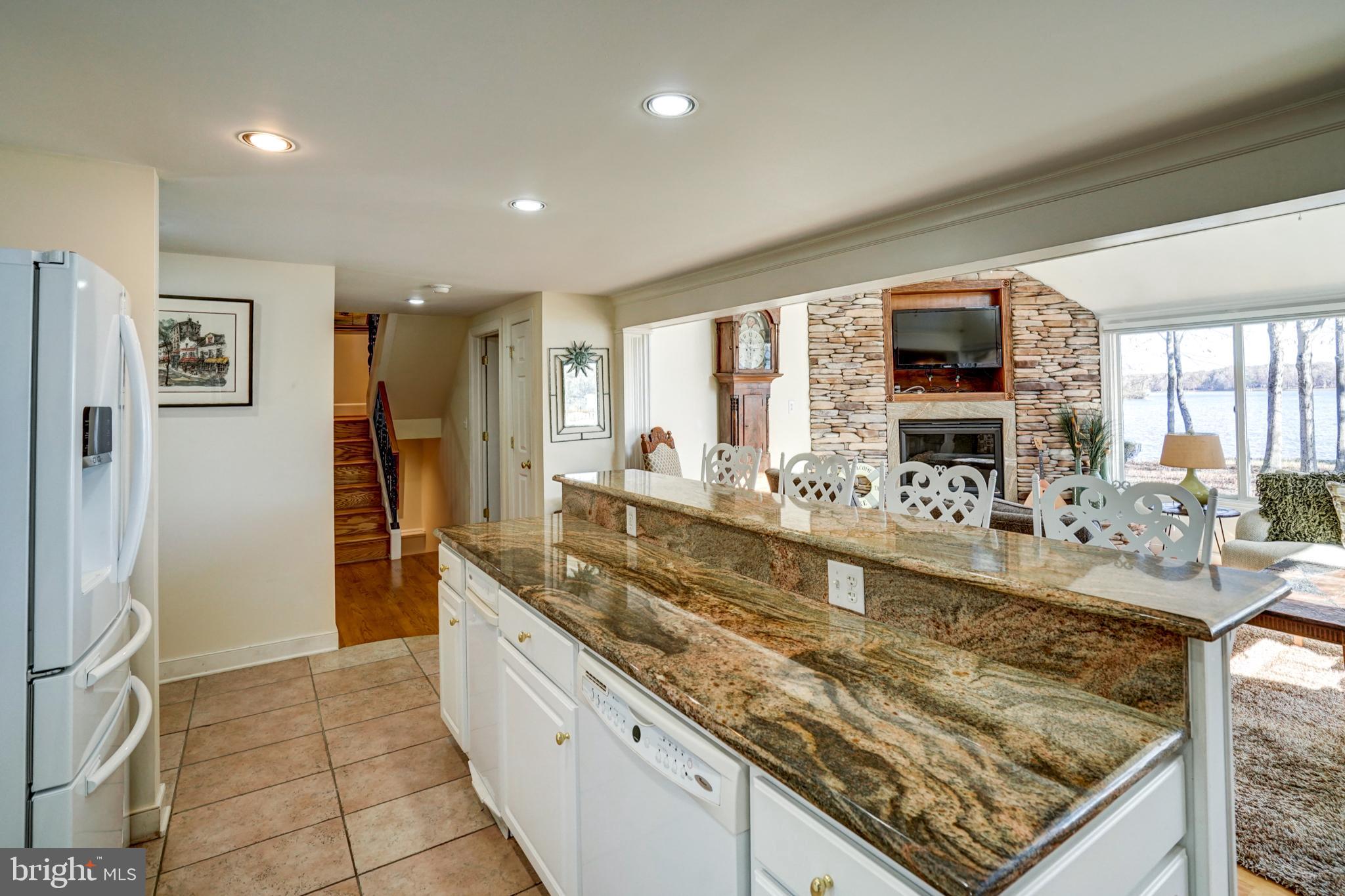 BEAR CASTLE - Residential