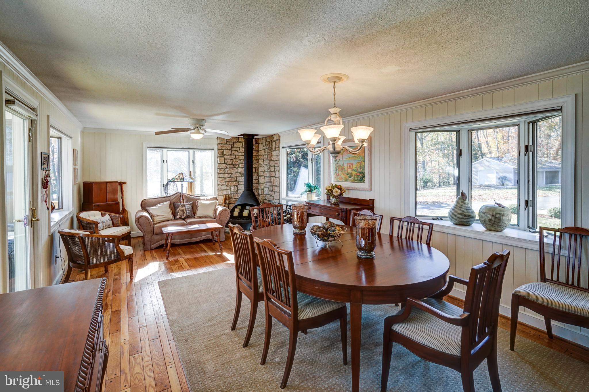 BEAR CASTLE - Residential