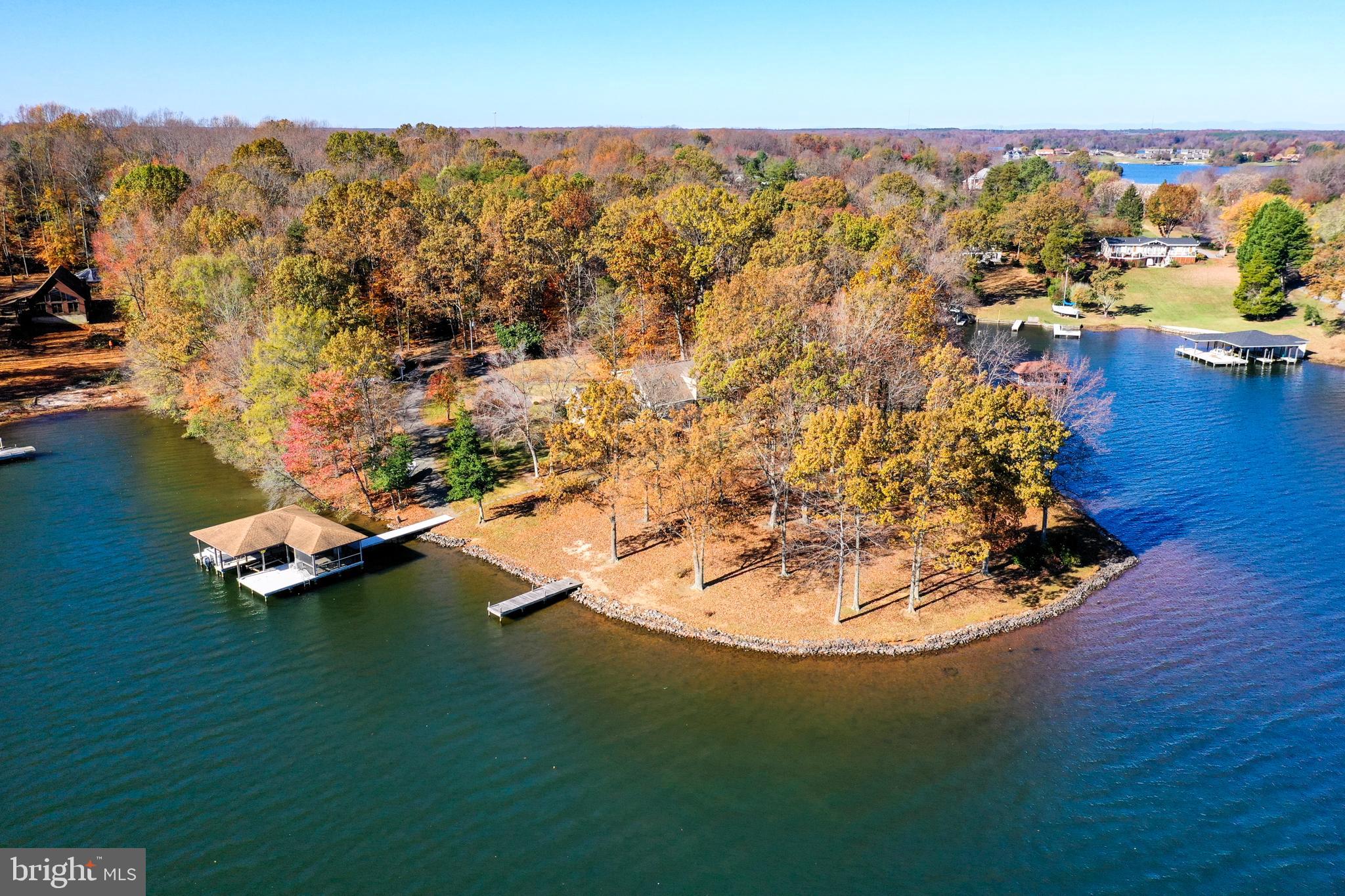 BEAR CASTLE - Residential