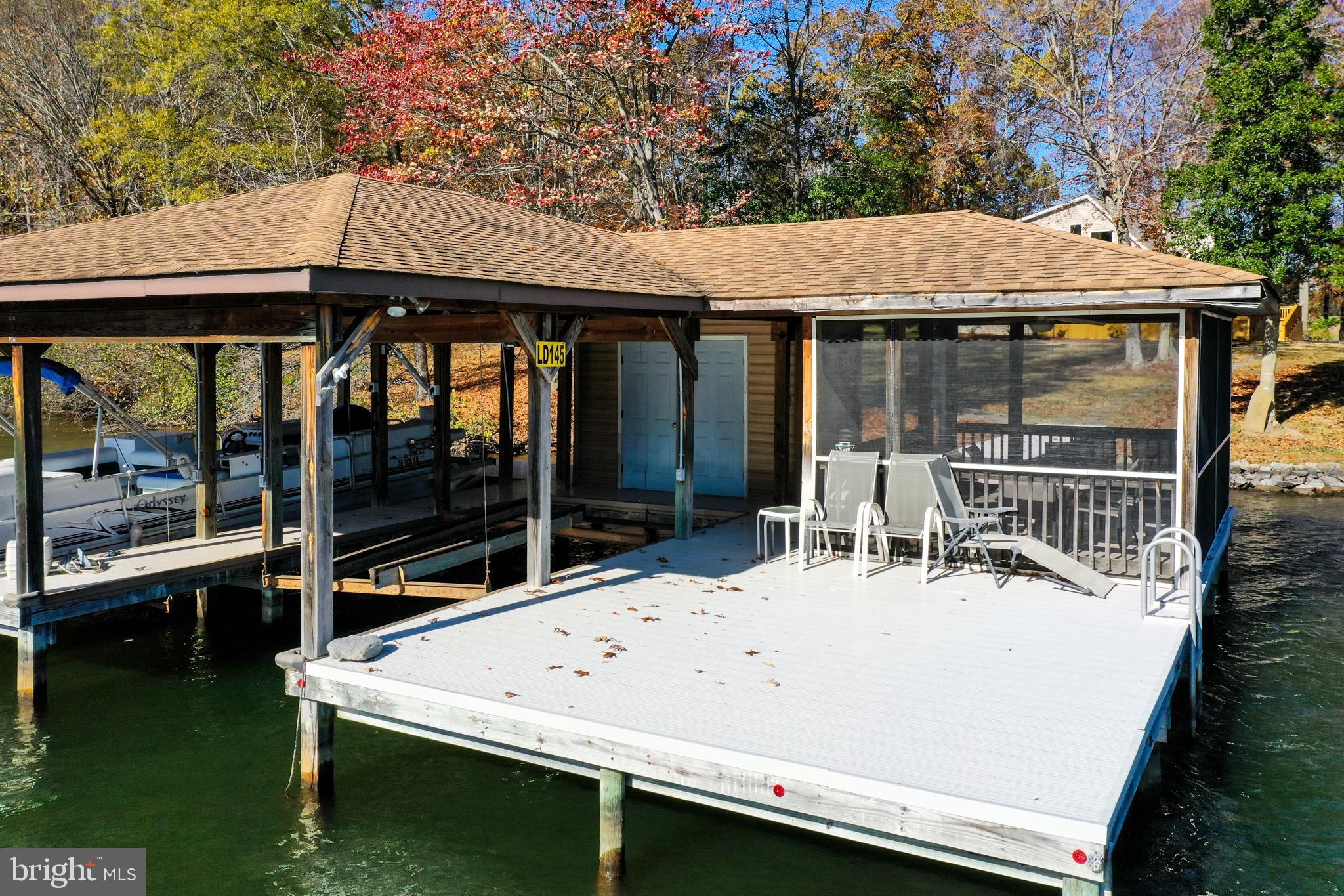 BEAR CASTLE - Residential