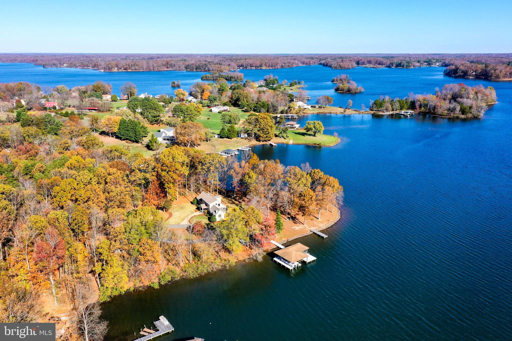 BEAR CASTLE - Residential