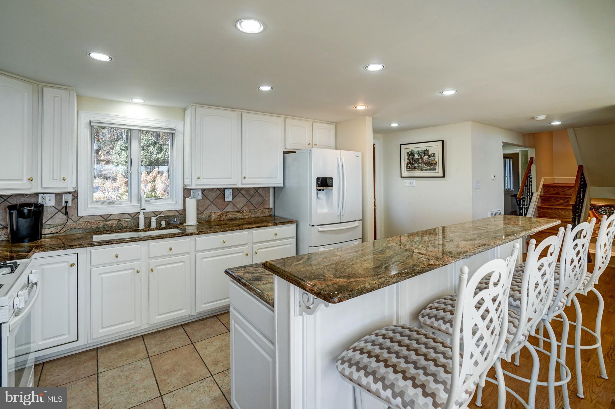 BEAR CASTLE - Residential