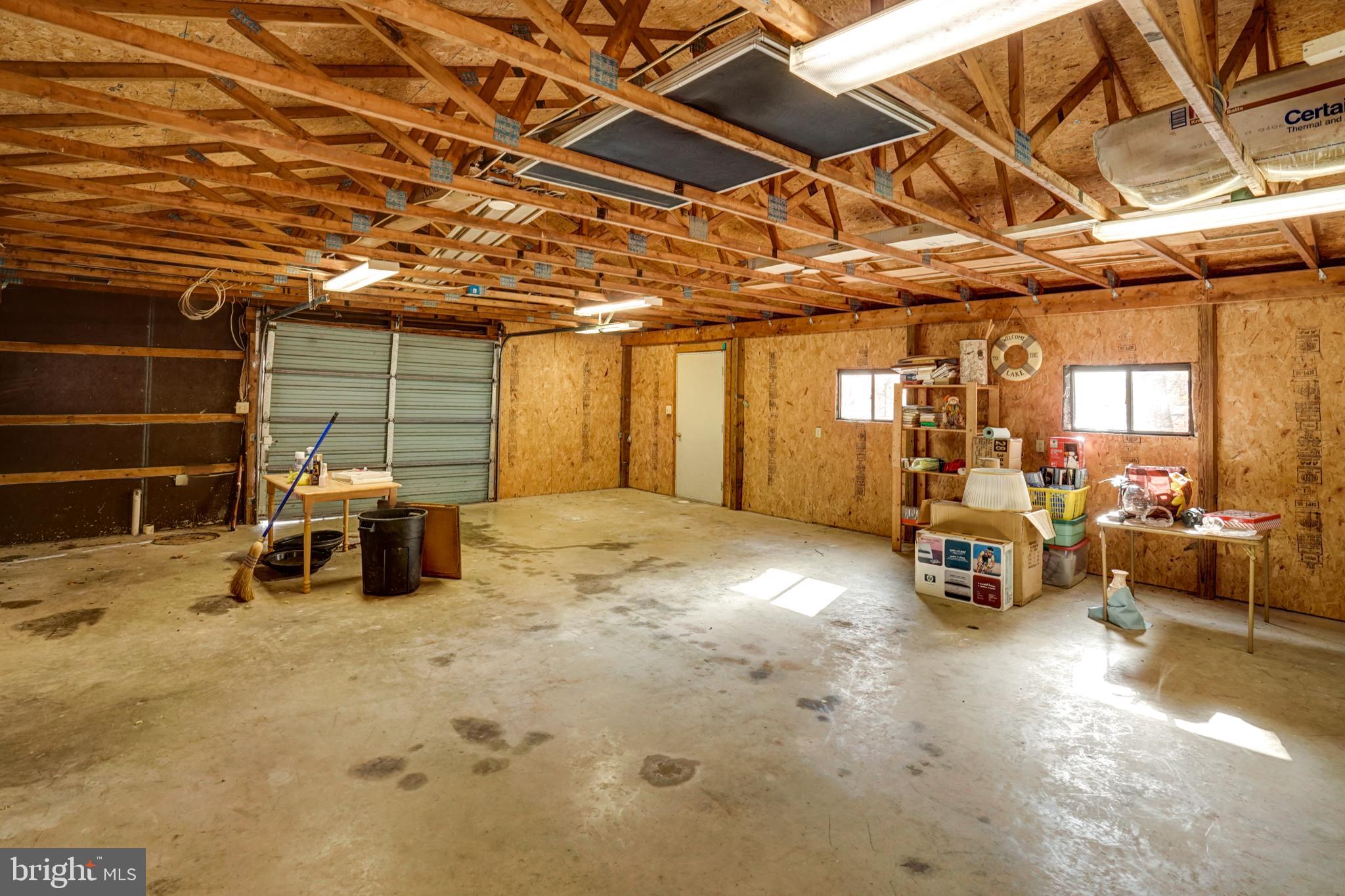 BEAR CASTLE - Residential