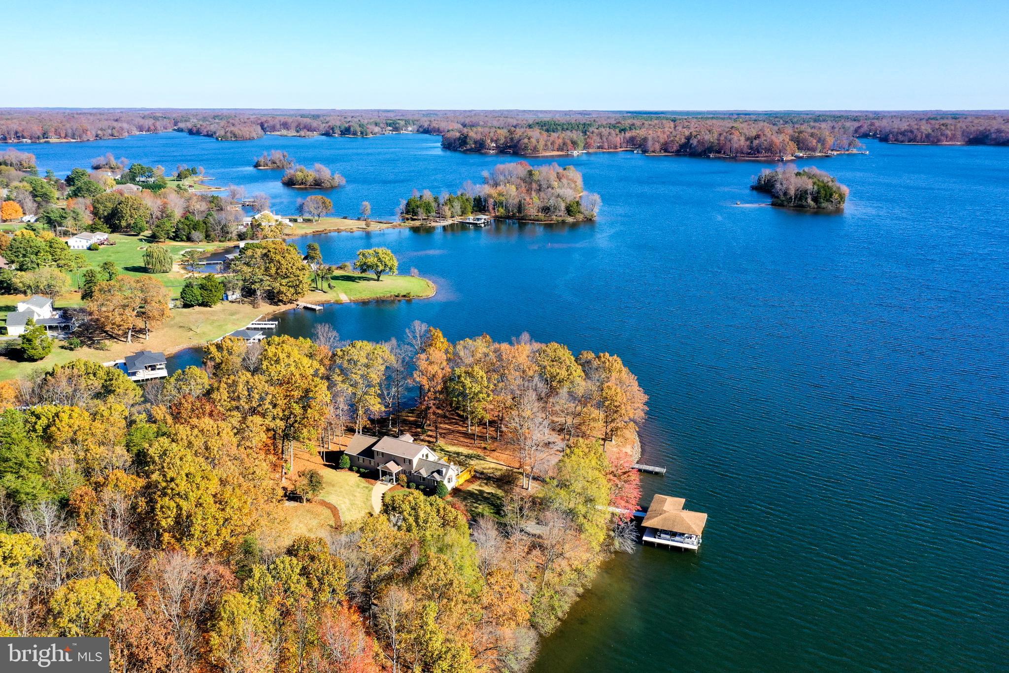 BEAR CASTLE - Residential