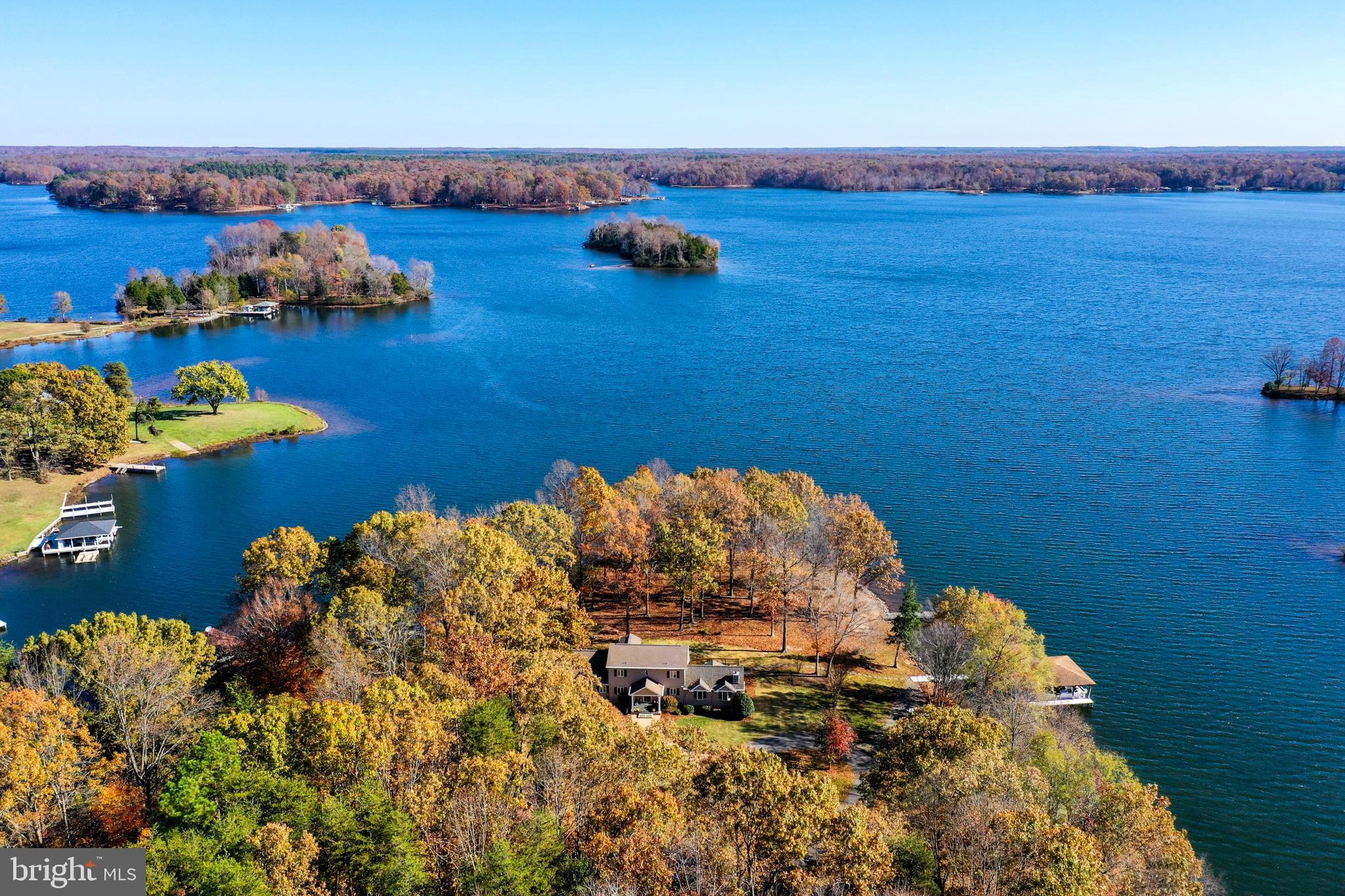 BEAR CASTLE - Residential