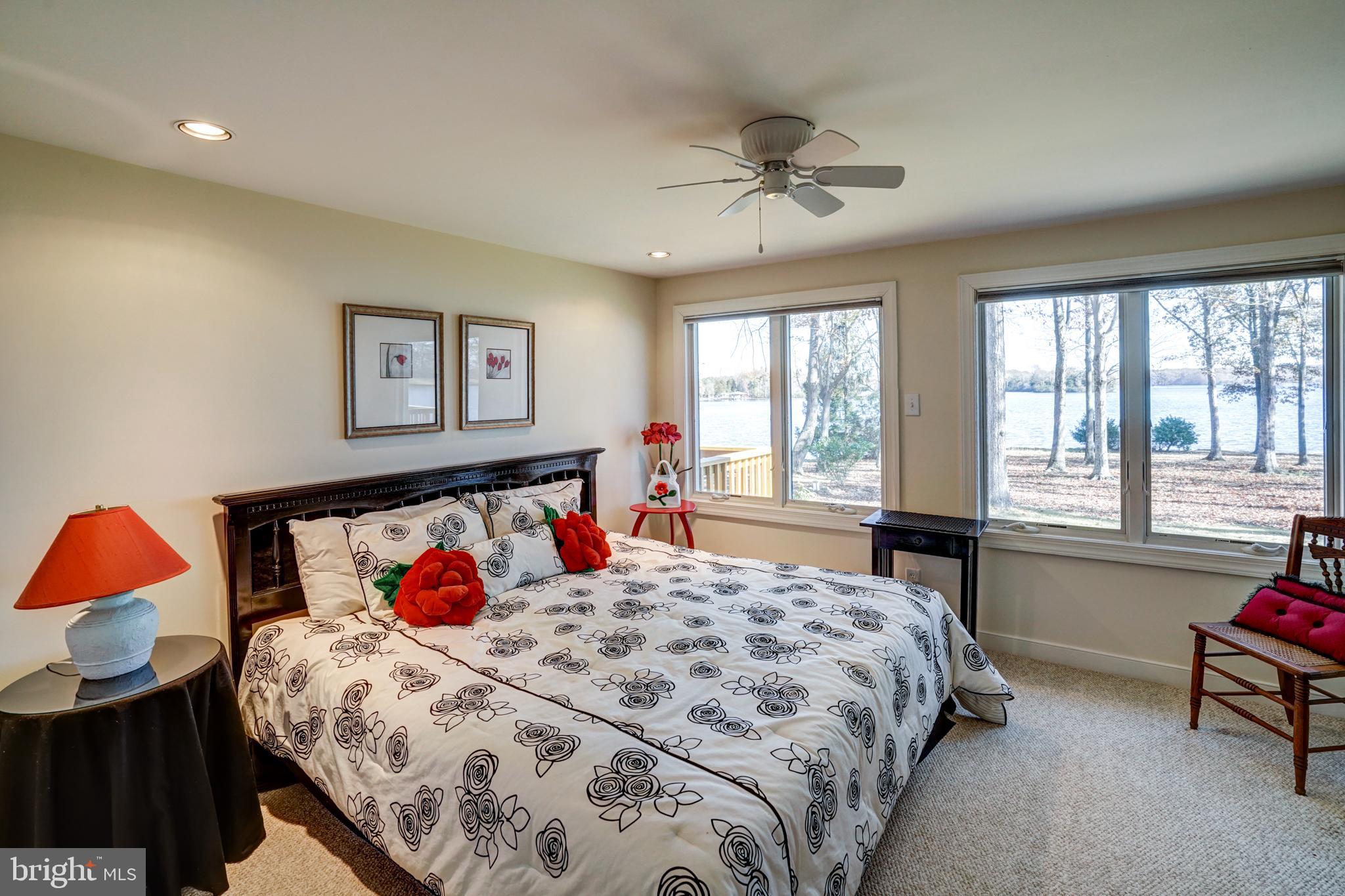 BEAR CASTLE - Residential