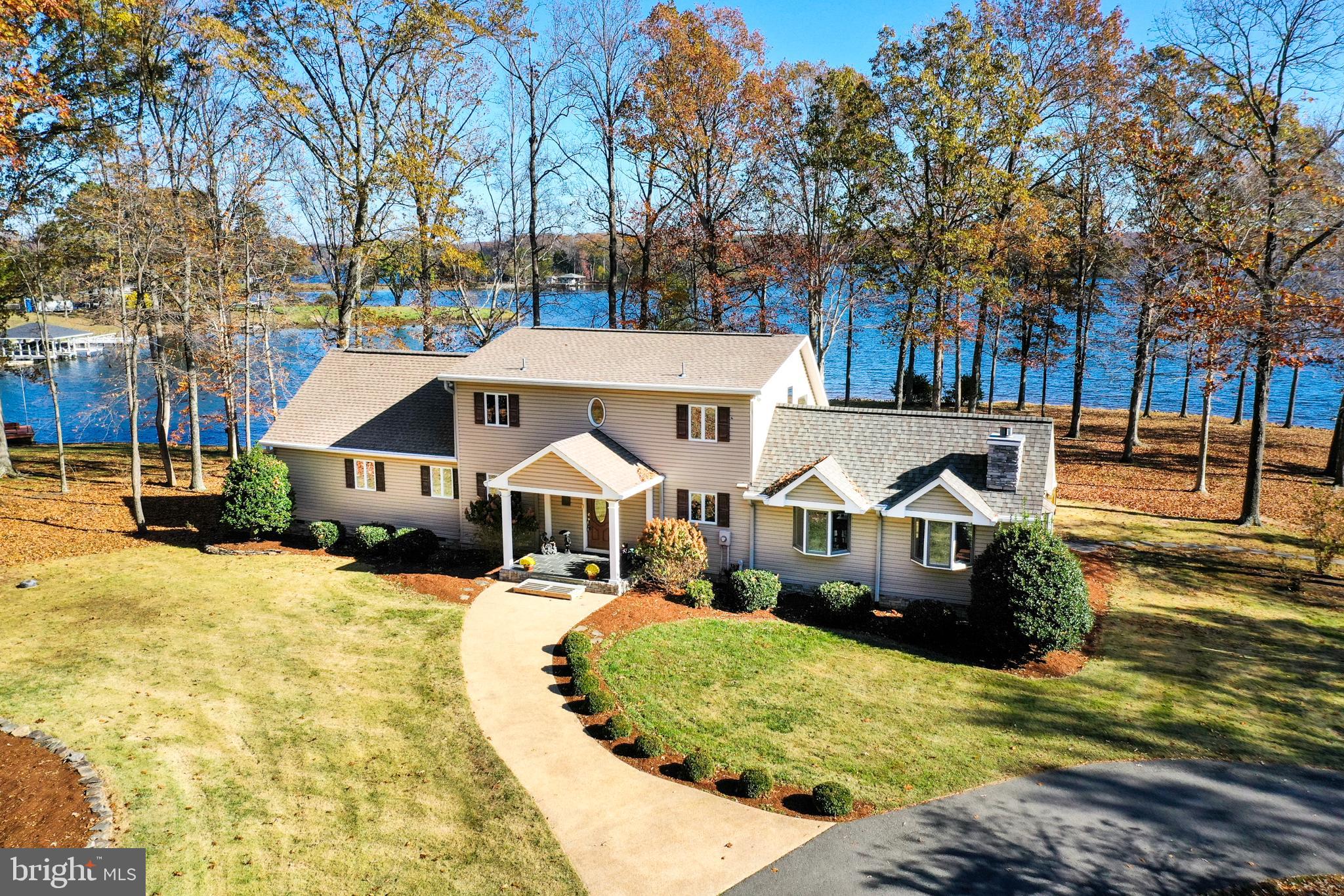 BEAR CASTLE - Residential