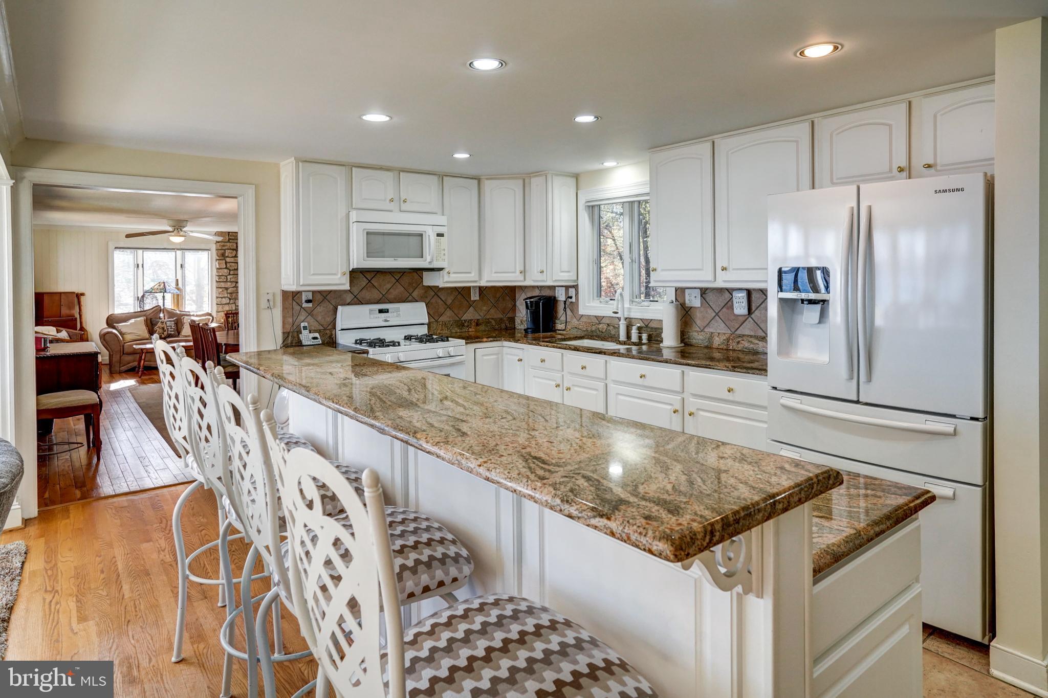 BEAR CASTLE - Residential