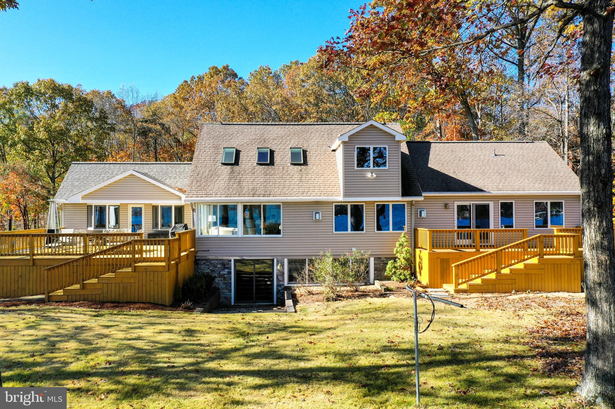 BEAR CASTLE - Residential