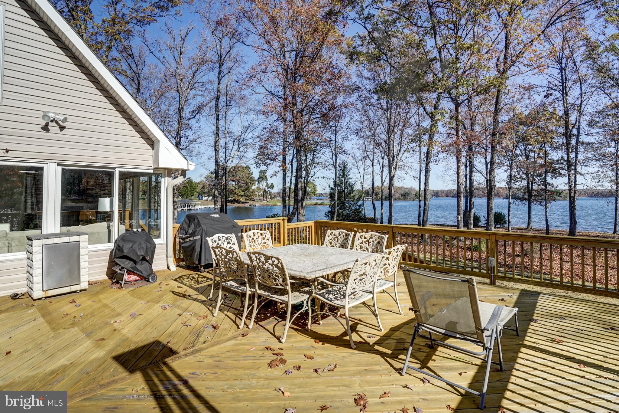 BEAR CASTLE - Residential