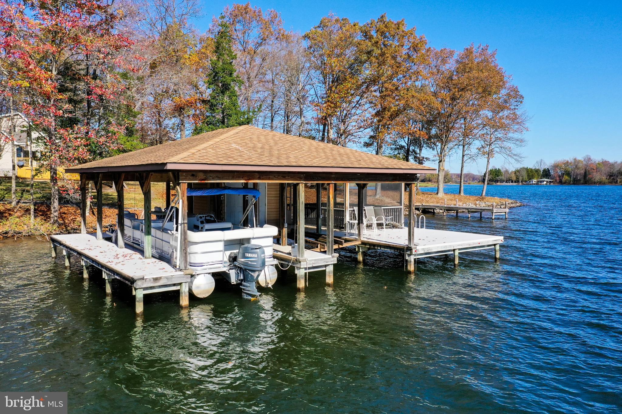 BEAR CASTLE - Residential