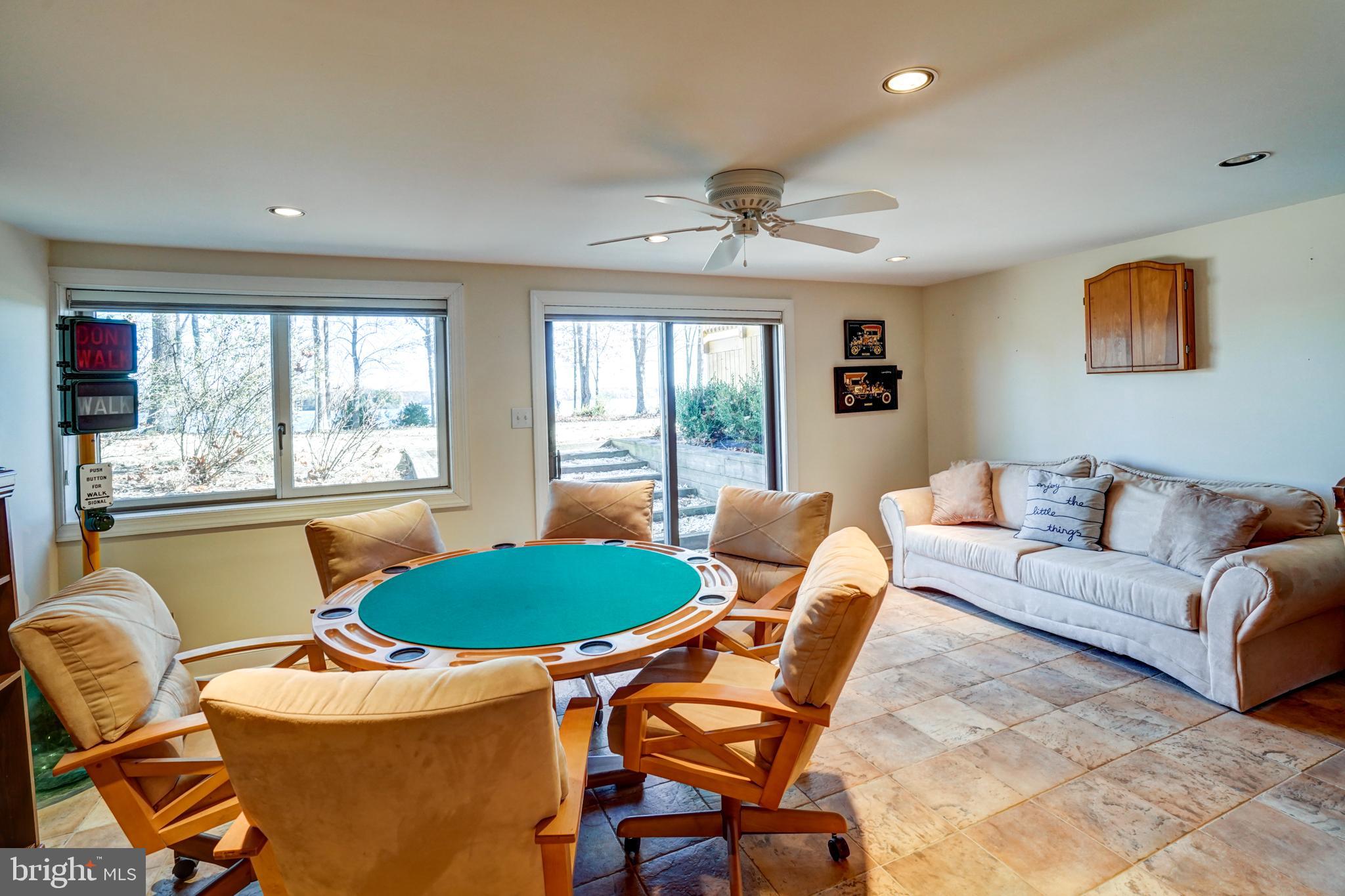 BEAR CASTLE - Residential