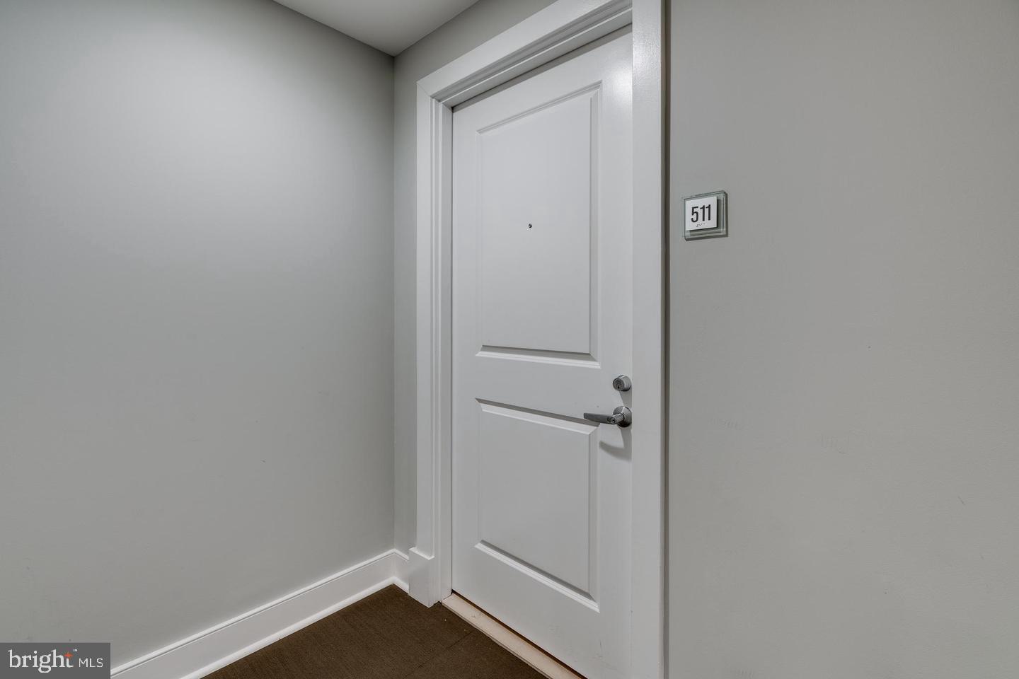 THE HAWTHORN CONDOMINIUM - Residential Lease