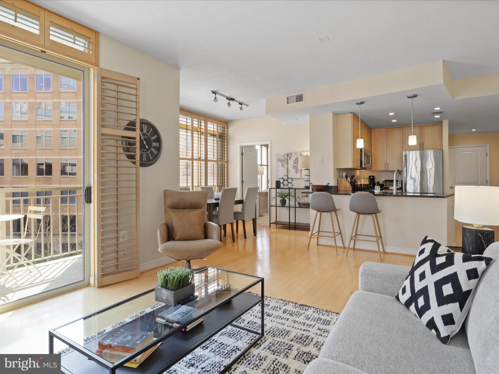 THE HAWTHORN CONDOMINIUM - Residential Lease