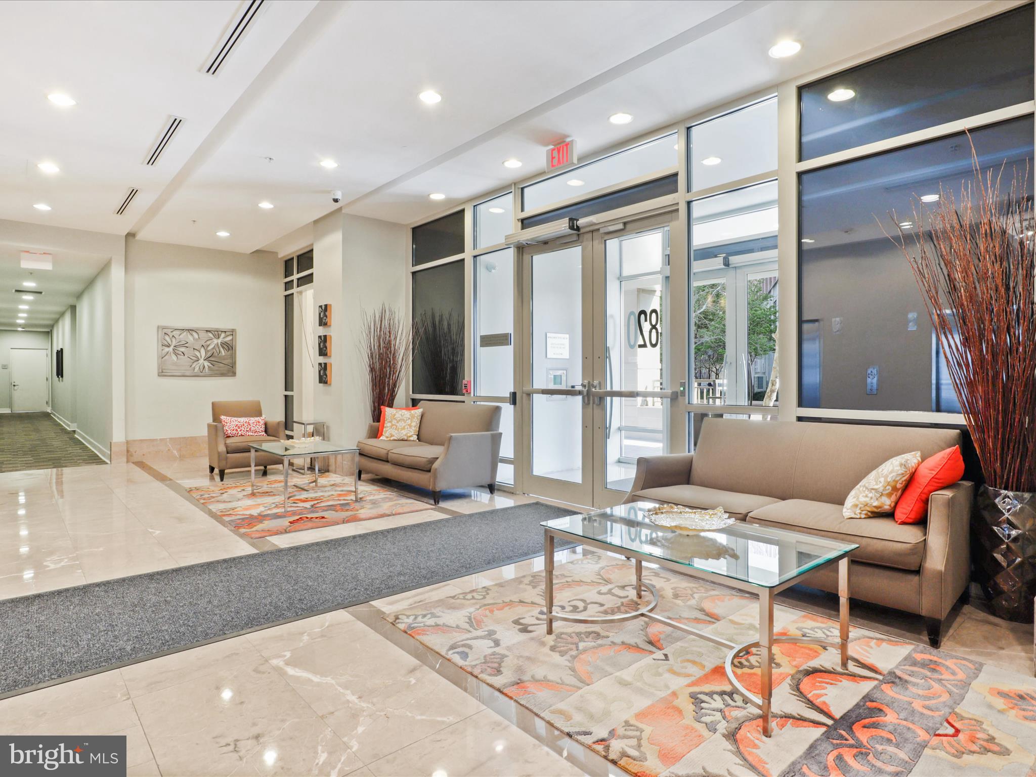 THE HAWTHORN CONDOMINIUM - Residential Lease