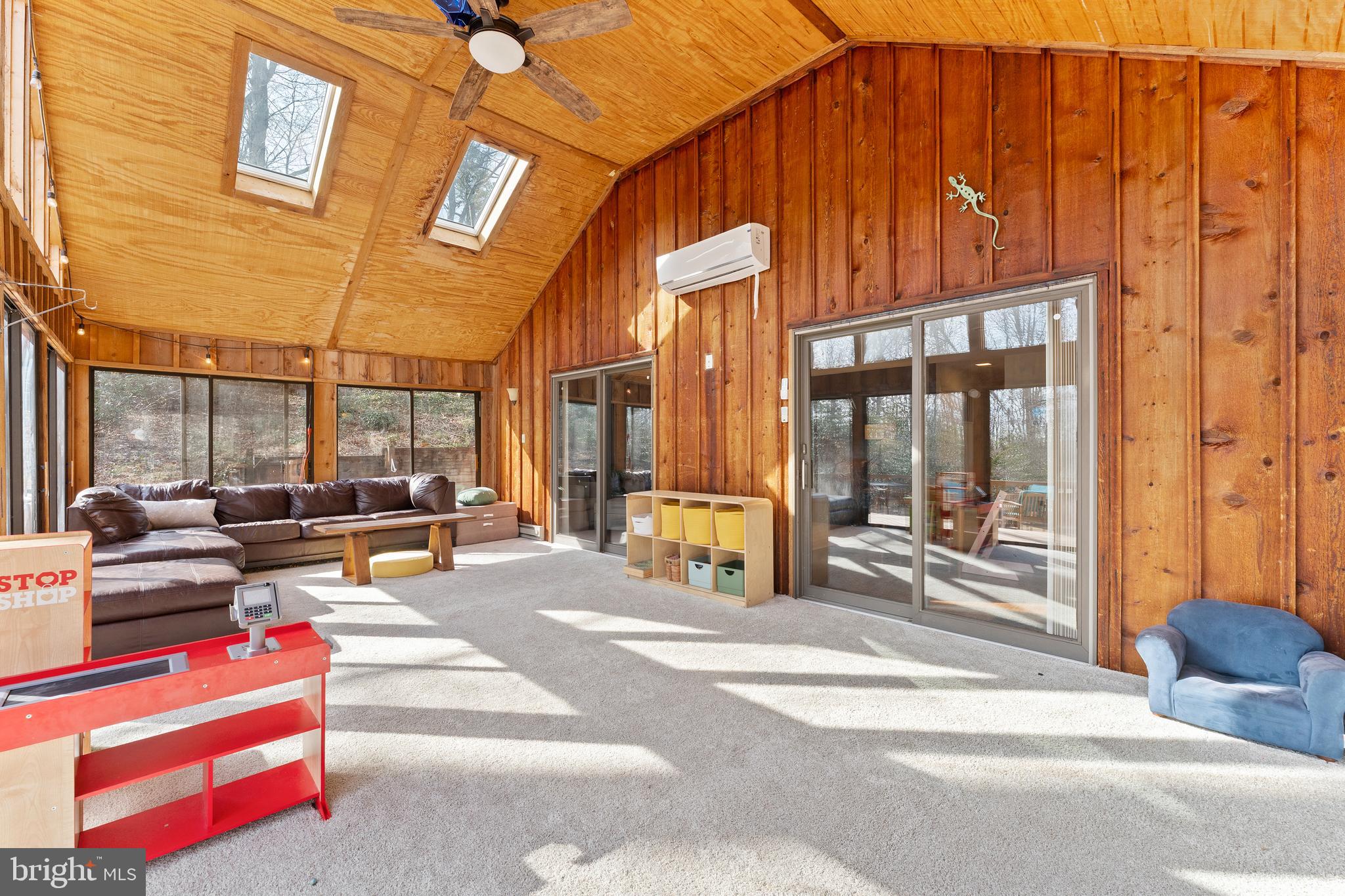 BRAEHEAD WOODS - Residential