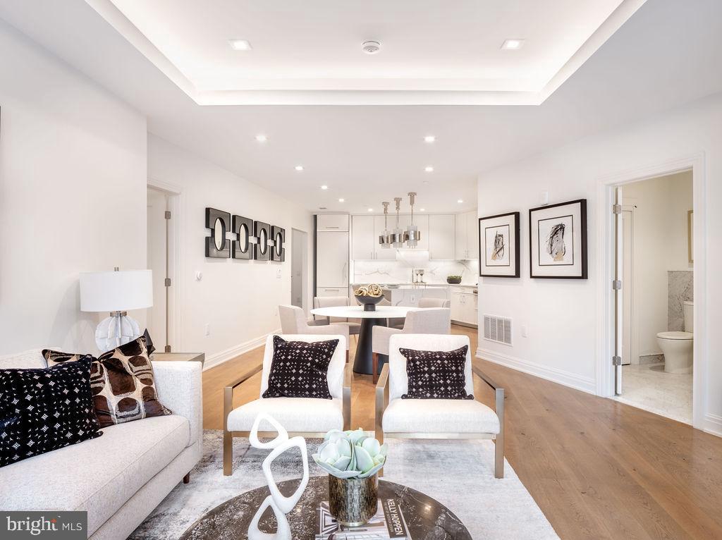 CHEVY CHASE - Residential