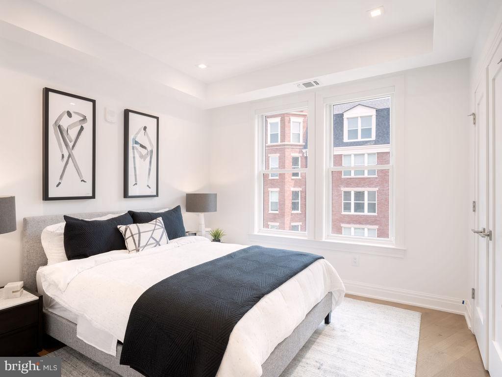 CHEVY CHASE - Residential