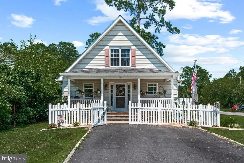 Colonial Beach, Virginia 22443, United States, 3 Bedrooms Bedrooms, ,3 BathroomsBathrooms,Residential,Coming Soon,155235