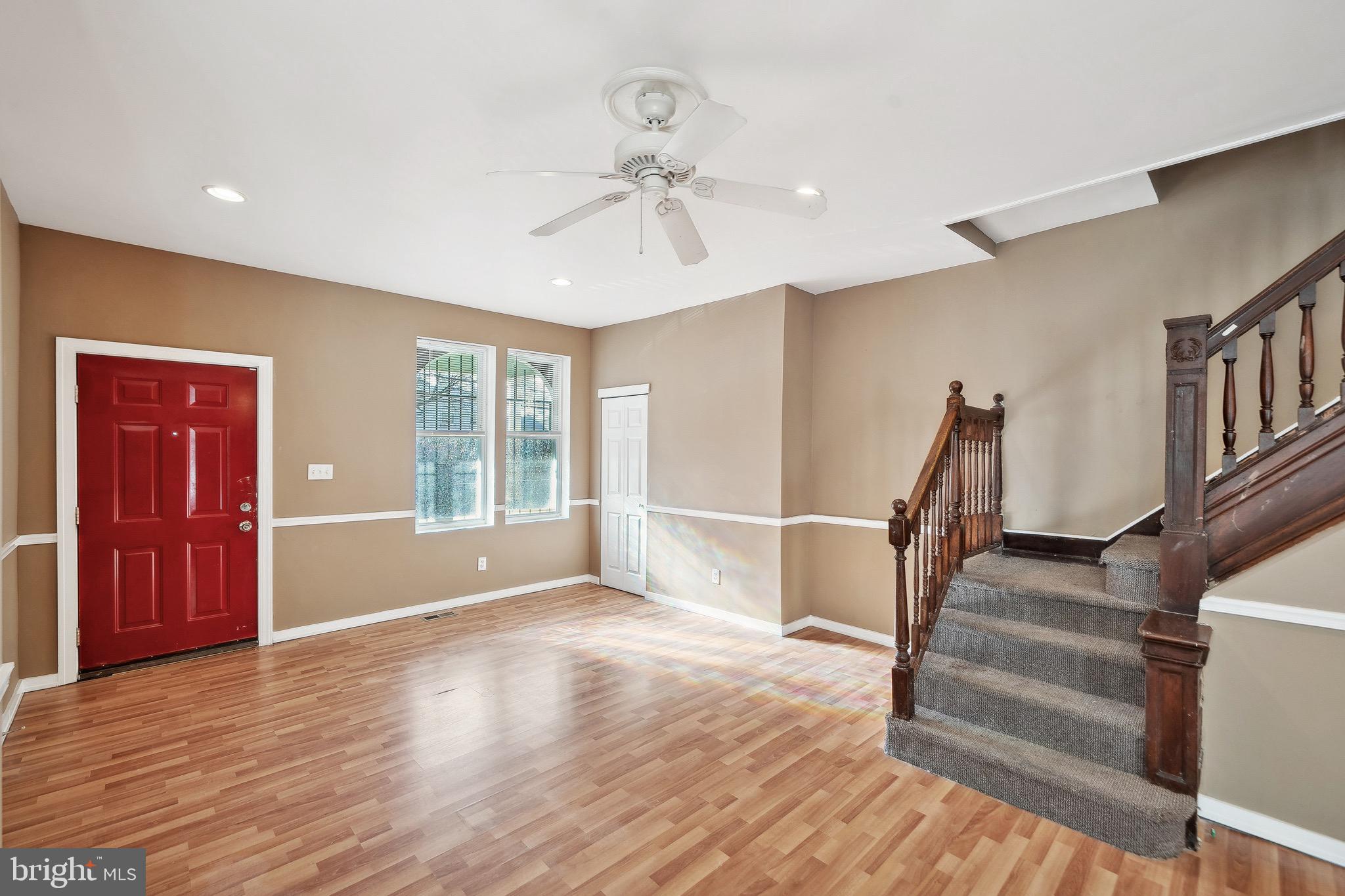 MANTUA - Commercial Sale