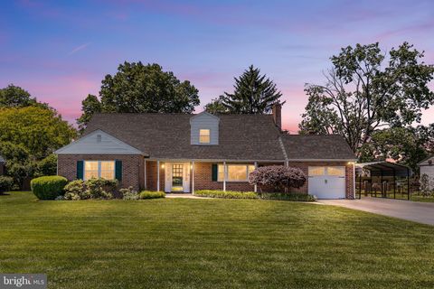 Photo of 9 Windsor Road, WILMINGTON, DE 19809 (MLS # DENC2104392)