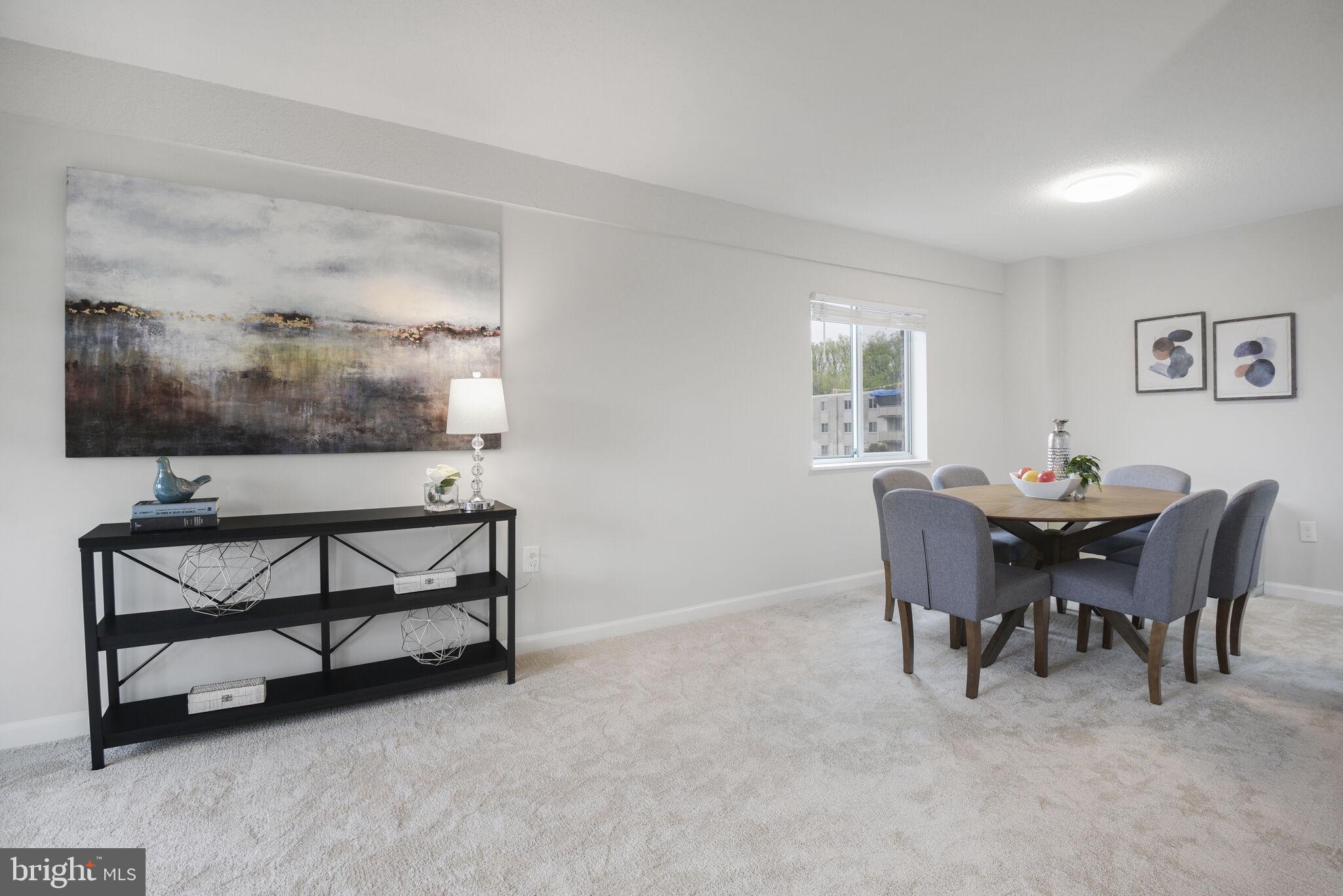 LAKESIDE TERRACE - Residential