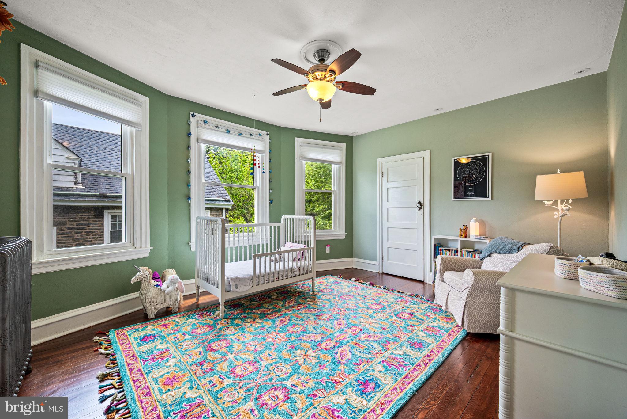 ROXBOROUGH - Residential