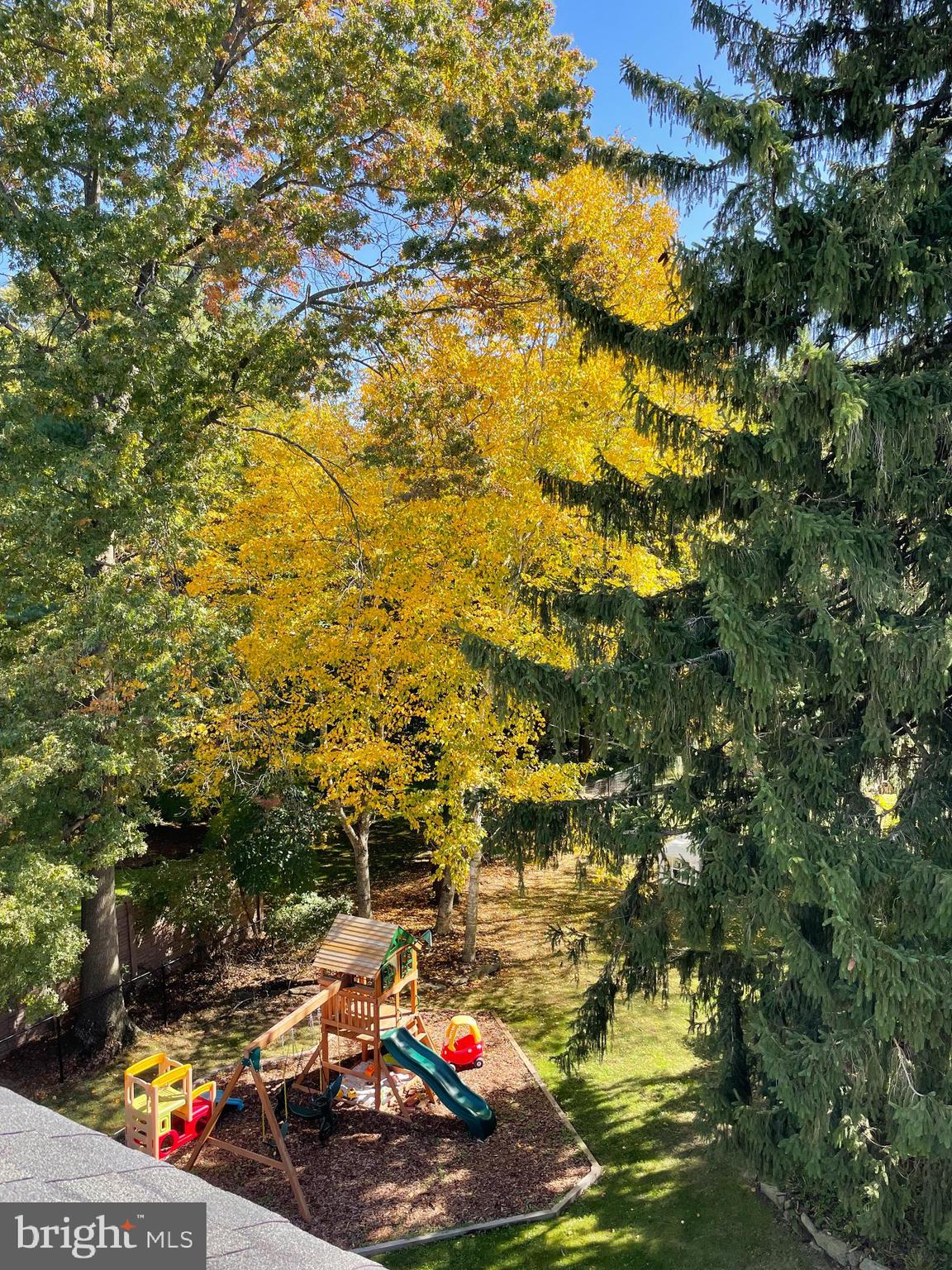 ROXBOROUGH - Residential