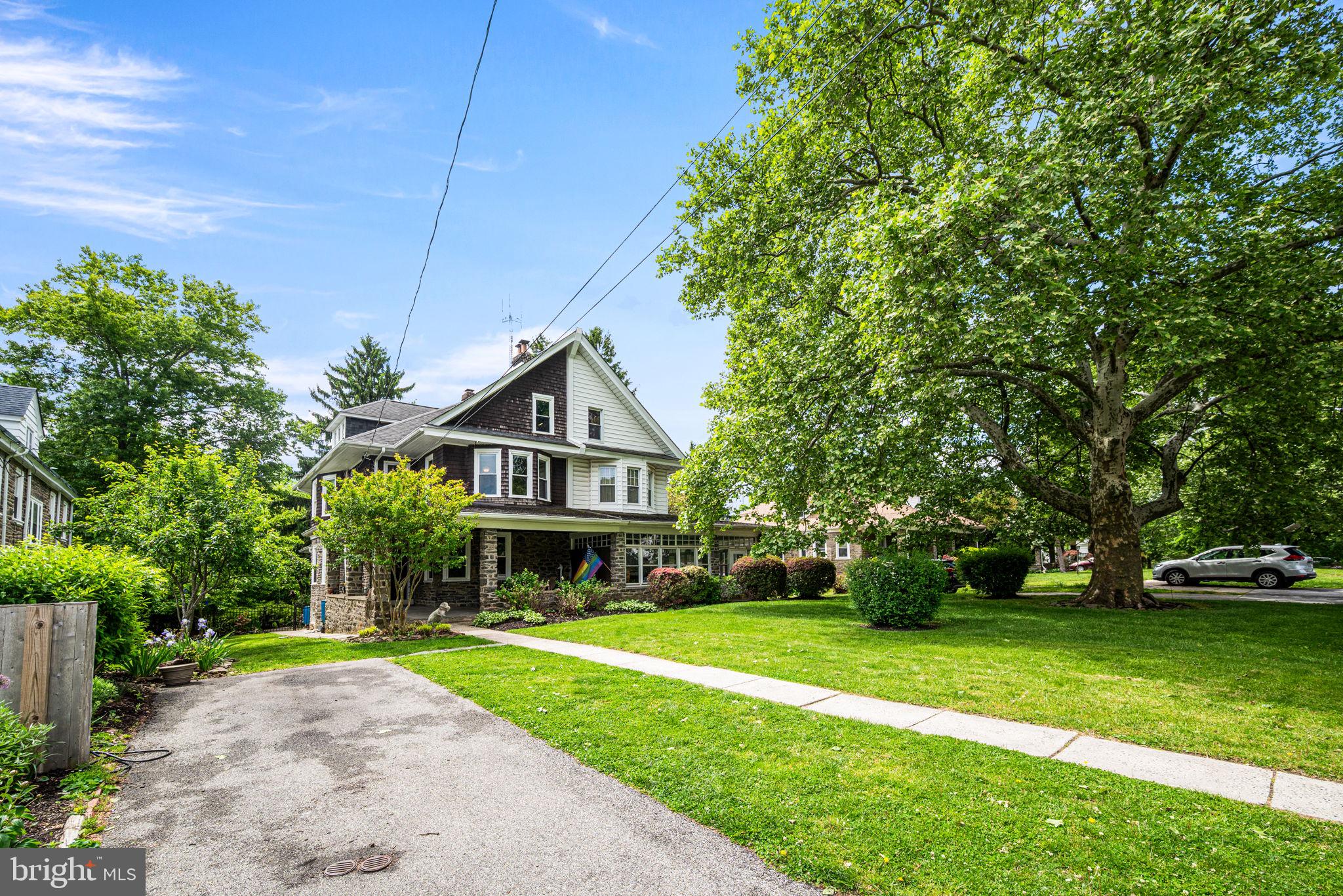 ROXBOROUGH - Residential