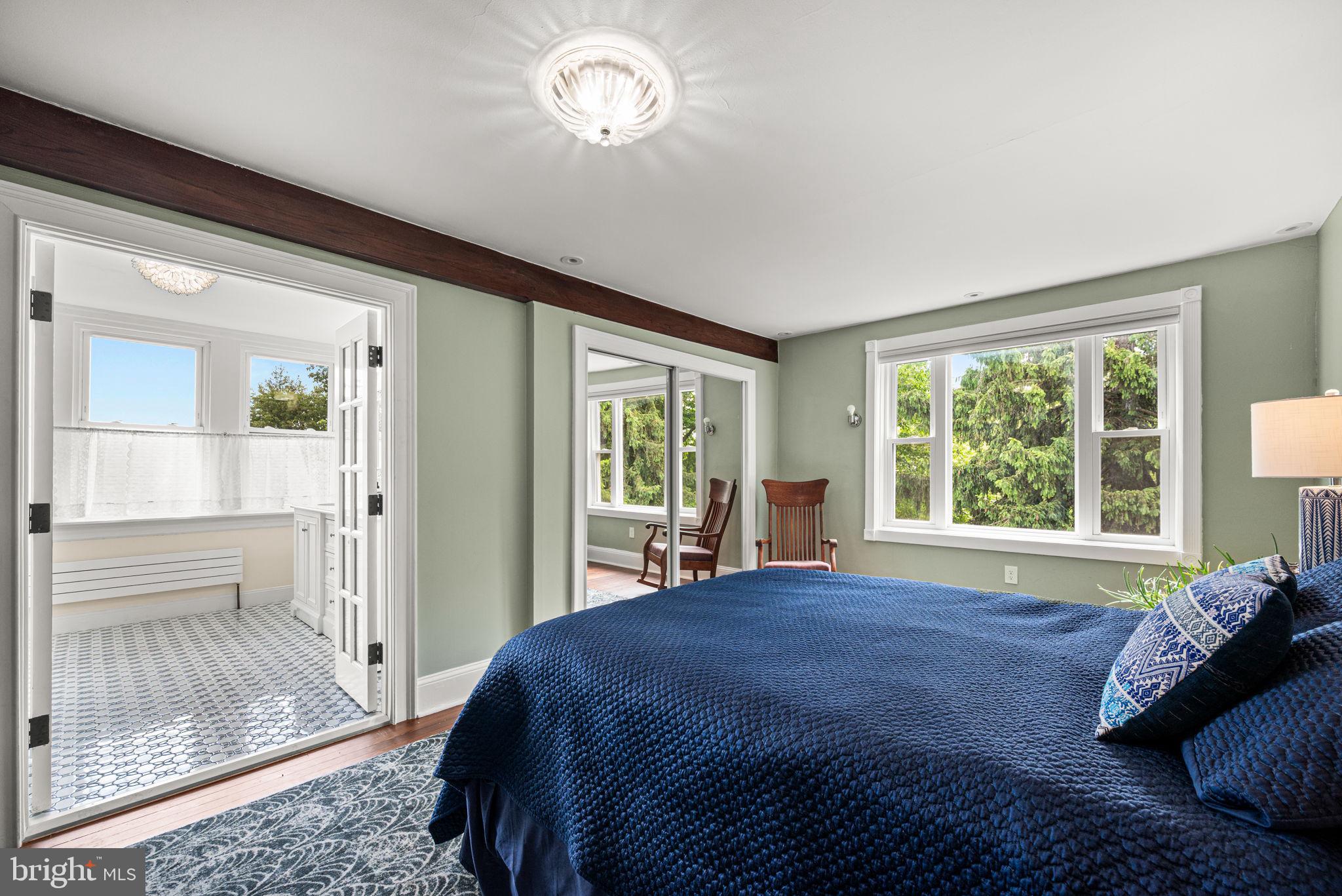 ROXBOROUGH - Residential