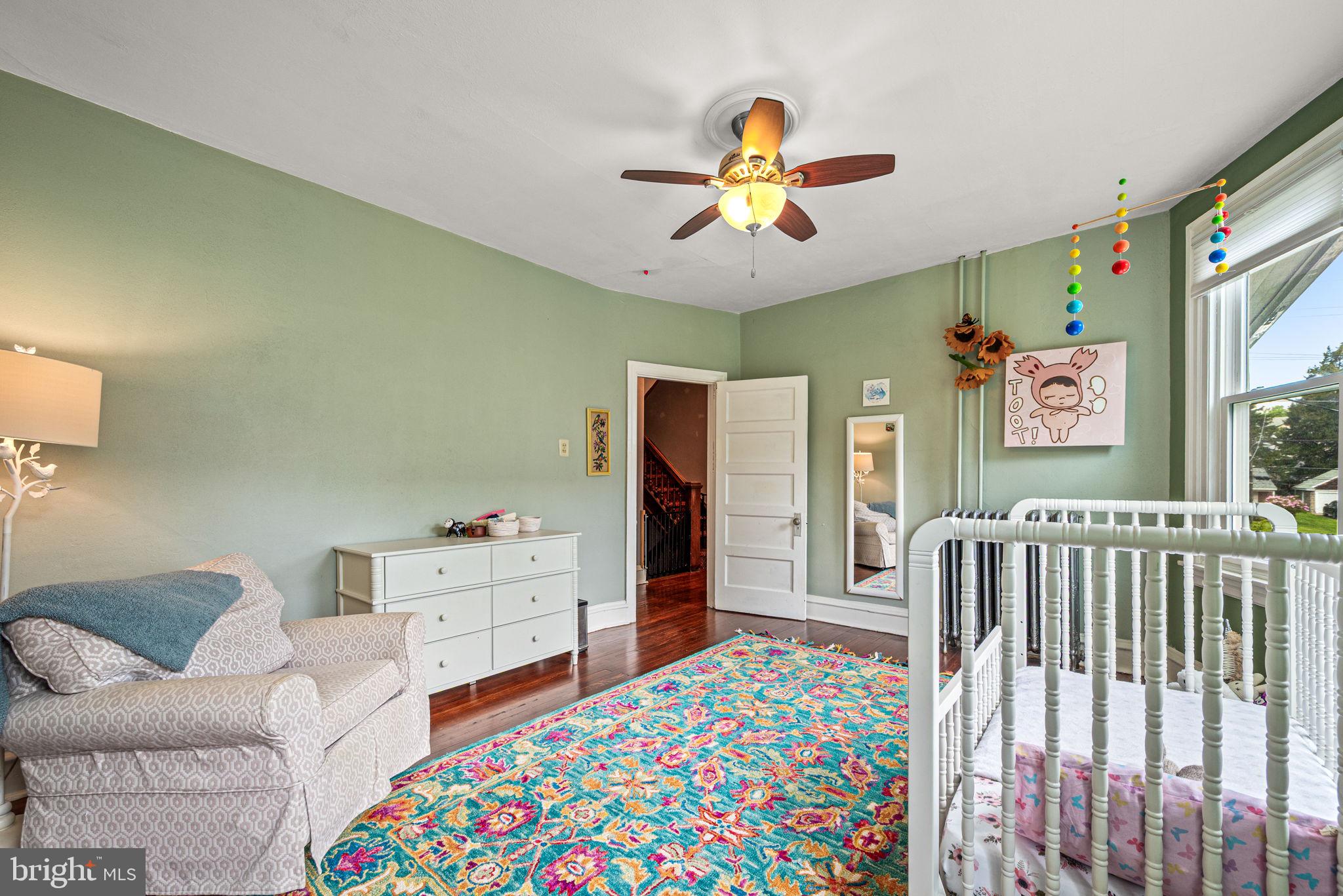 ROXBOROUGH - Residential