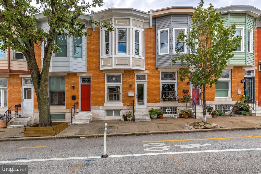 GORGEOUS 13+ FT WIDE HOME LOCATED IN THE HEART OF CANTON WITH OFF STREET PARKING PAD. OVERSIZED LOT WITH 1,800+ SQUARE FEET. GORGEOUS HARDWOODS CASCADE THROUGHOUT. ENJOY CUSTOM CABINETRY, CROWN MOLDING, IMPORTED TILE, GRANITE COUNTERTOPS, SS APPLIANCES IN DESIGNER CHEF'S KITCHEN. TONS OF NATURAL LIGHT. FINISHED LOWER LEVEL. HIGH CEILINGS. EXPOSED BRICK. TONS OF STORAGE. WALK-IN SHOWERS. SPACIOUS 3 BEDROOMS WITH 2 FULL BATHROOMS. ADDITIONAL GREAT ROOM LOCATED ON UPPER LEVEL - CAN BE USED AS GYM, LIBRARY, PLAYROOM, OR OFFICE. EXPANSIVE DECK WITH STUNNING WATER AND CITY VIEWS - GREAT FOR ENTERTAINING. CLOSE PROXIMITY TO RETAIL SHOPPING, LOCAL DINING, CANTON CROSSING, AND ALL MAJOR HIGHWAYS. SCHEDULE A PRIVATE TOUR TODAY.