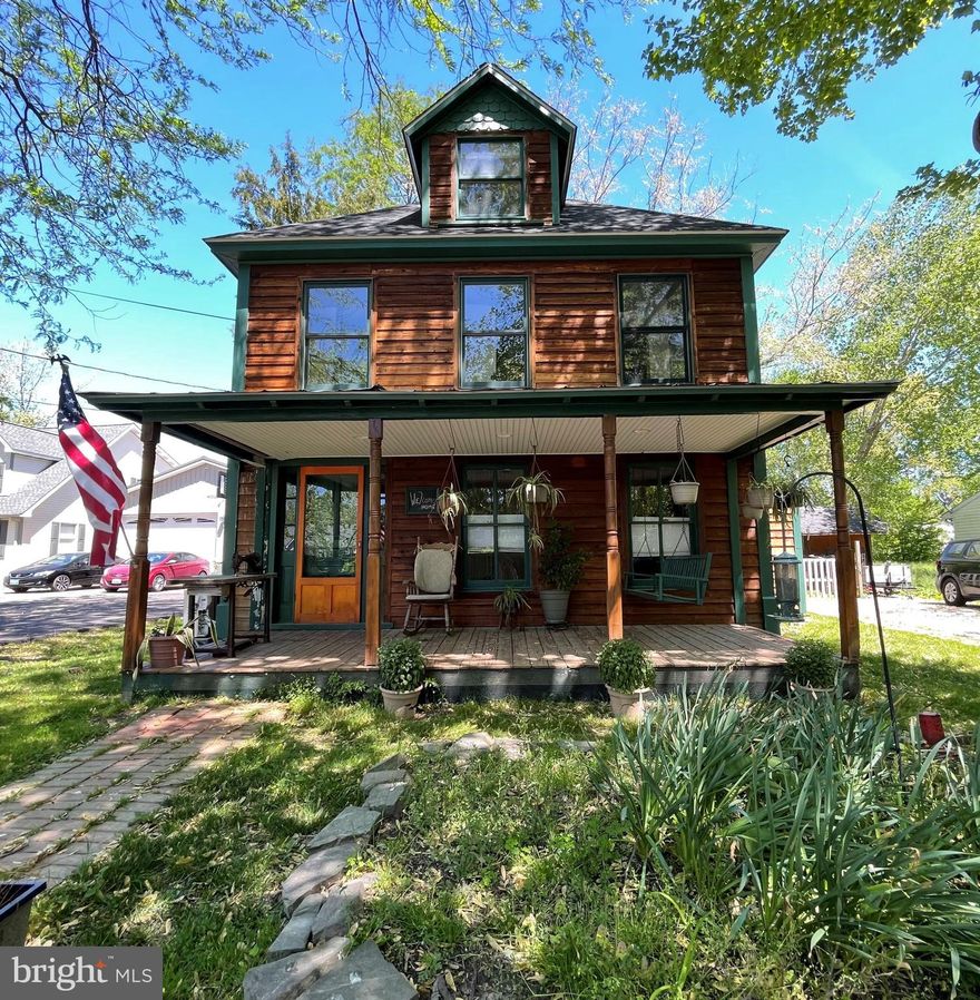 Well maintained charming farmhouse  on 1/3 acre with 2 bedrooms, 1.5 baths , updated kitchen, living room, 3rd floor bonus room(office/playroom), laundry room, screened-in back porch, front porch, fenced in backyard and 2 storage sheds.  Newer roof, windows and septic.  Just minutes to shopping, restaurants , marinas, and Bay Bridge.  Interior photos coming soon