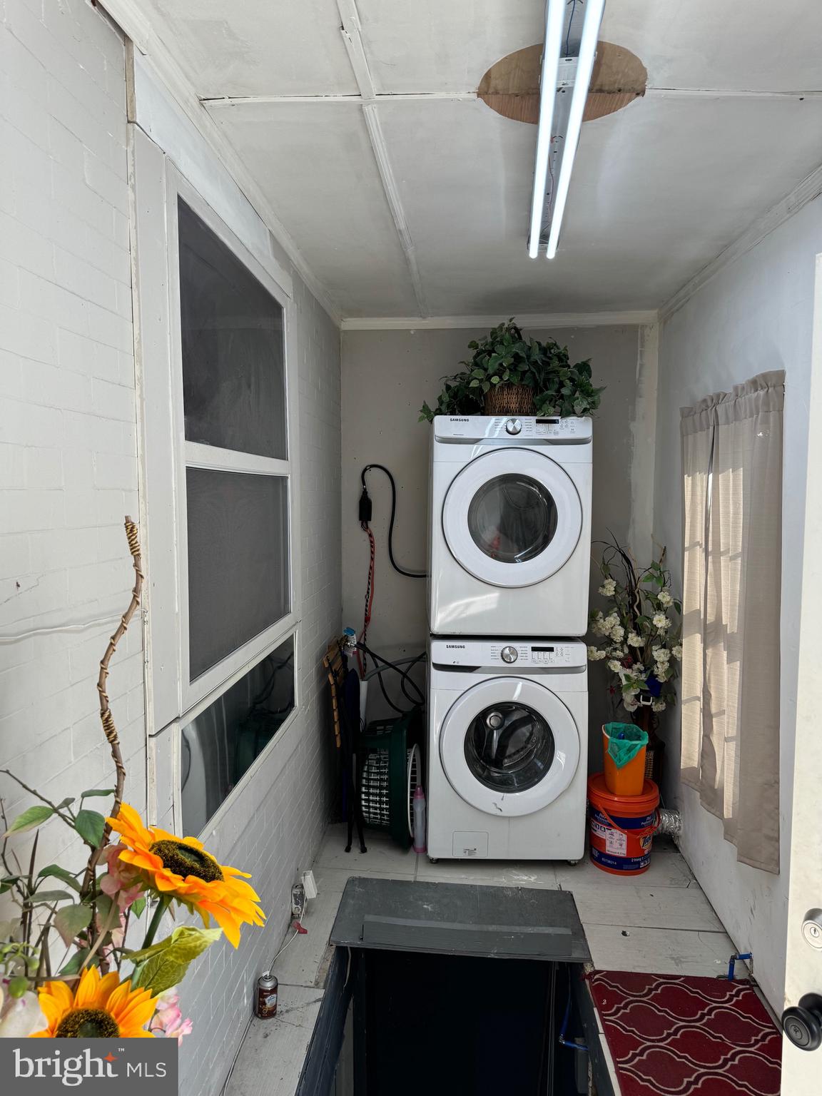 PHILADELPHIA (WEST) - Residential