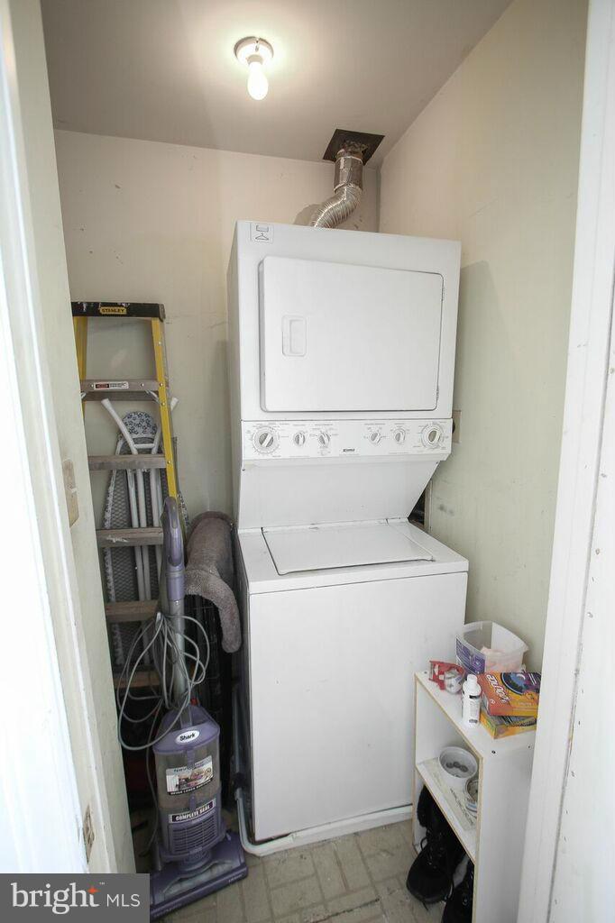 SUNSET RIDGE - Residential