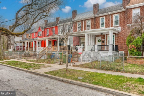 Townhouse For Sale - 4918 Palmer Avenue<br/> BALTIMORE, MD 21215