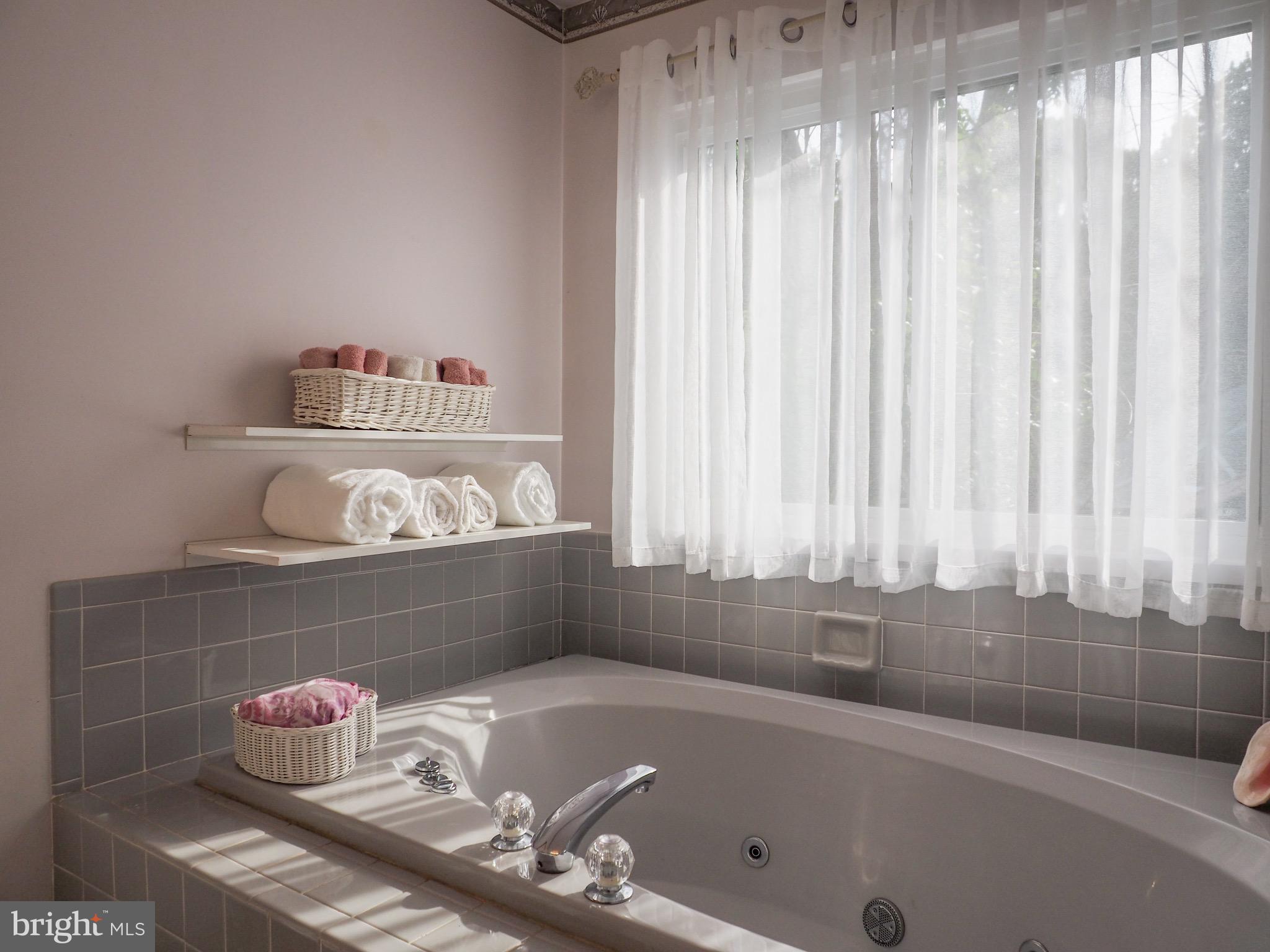 GEORGETOWN GROVE - Residential