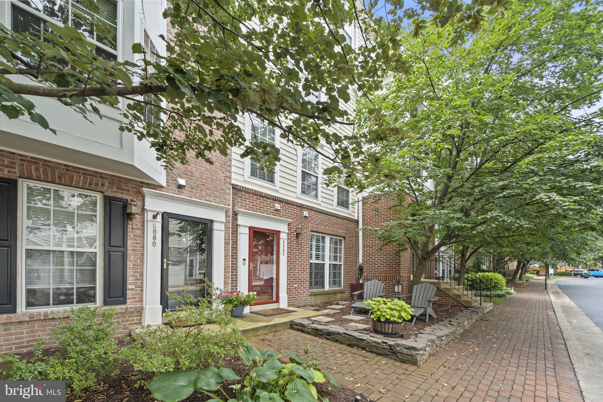 CAMERON STATION - Residential