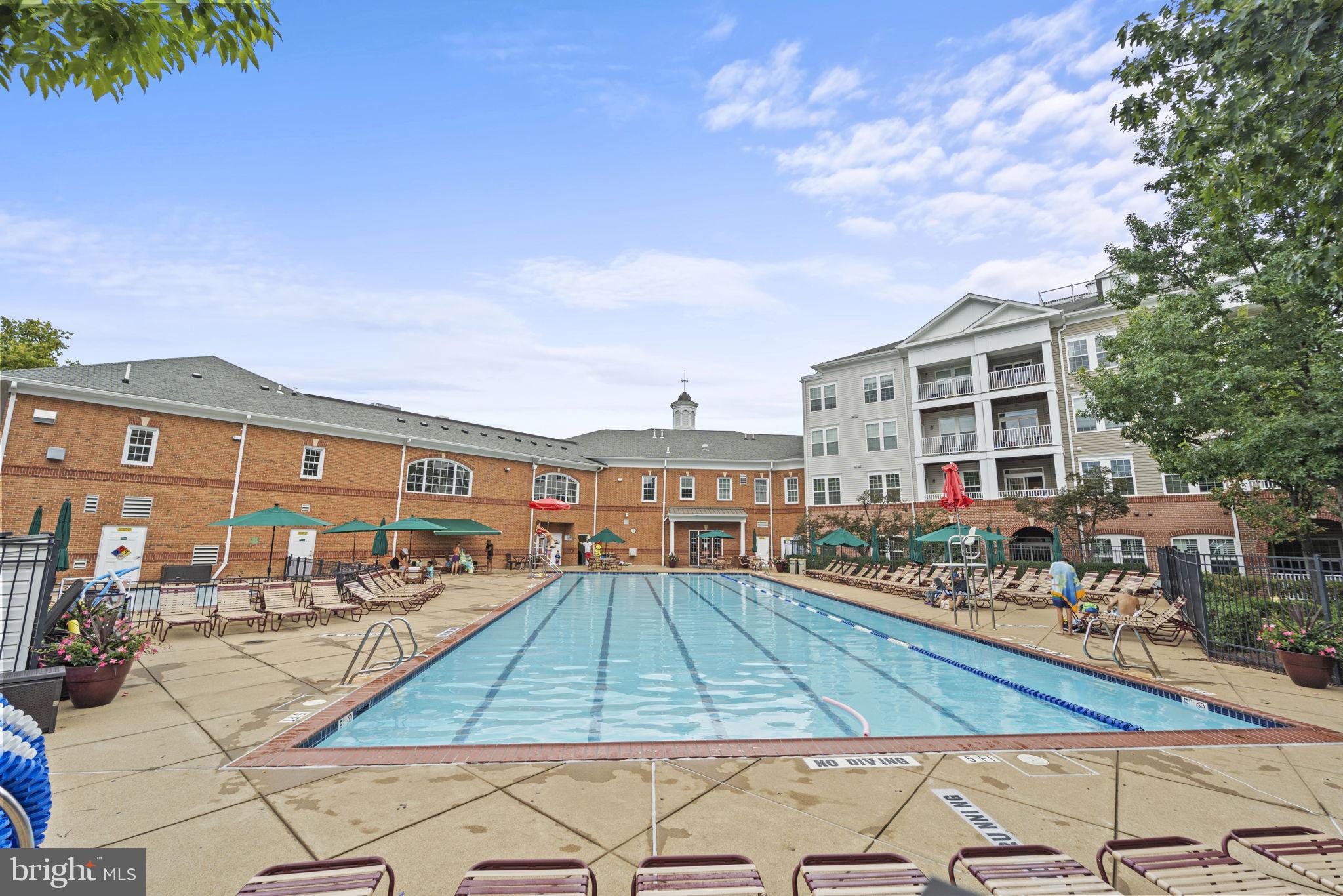 CAMERON STATION - Residential