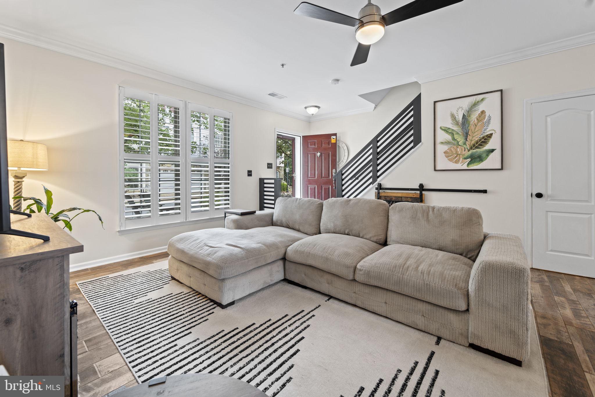 CAMERON STATION - Residential