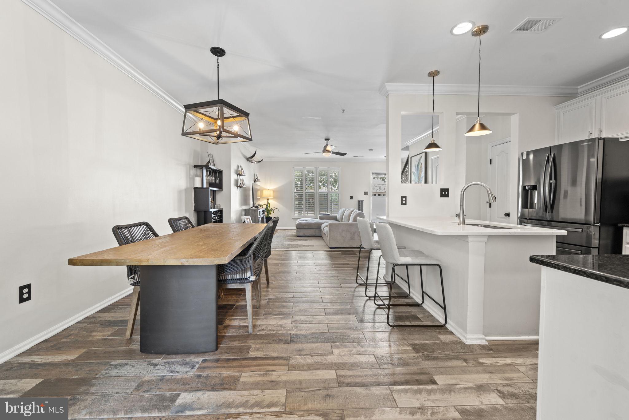 CAMERON STATION - Residential