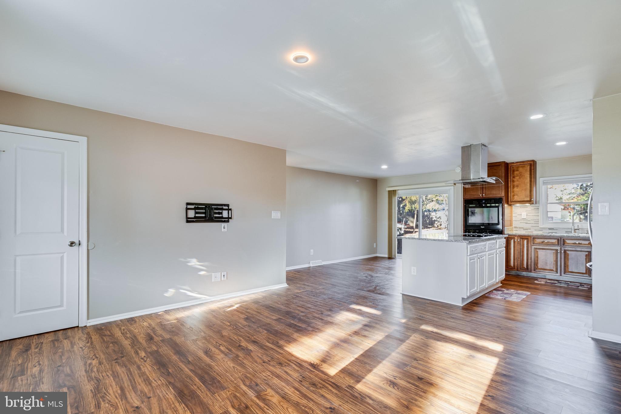 SPRING VALLEY - Residential