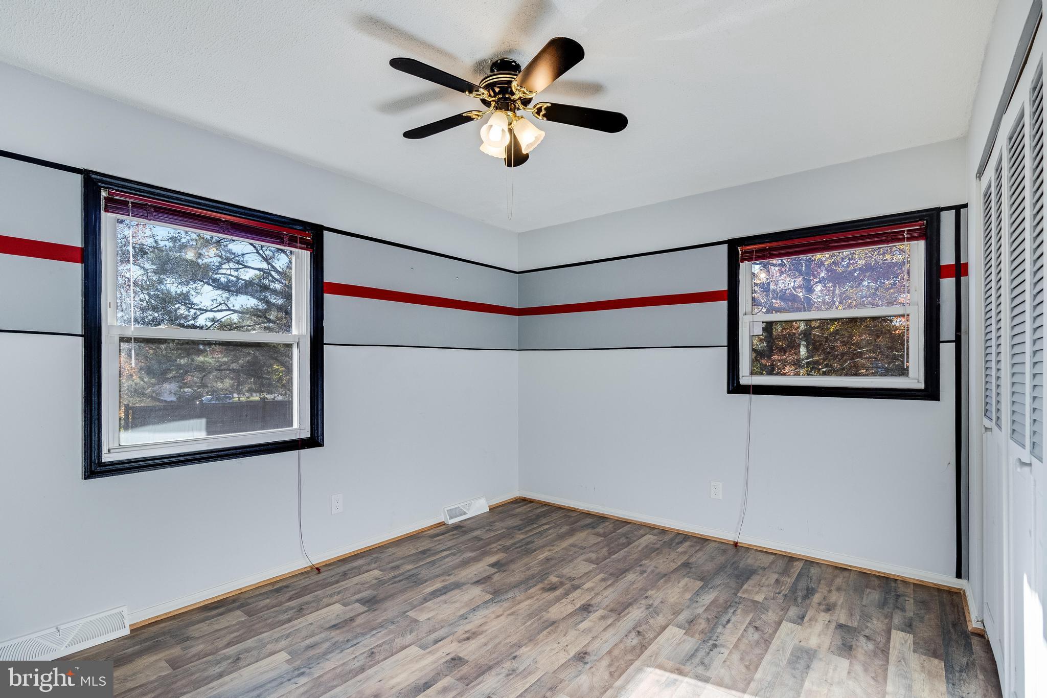 SPRING VALLEY - Residential