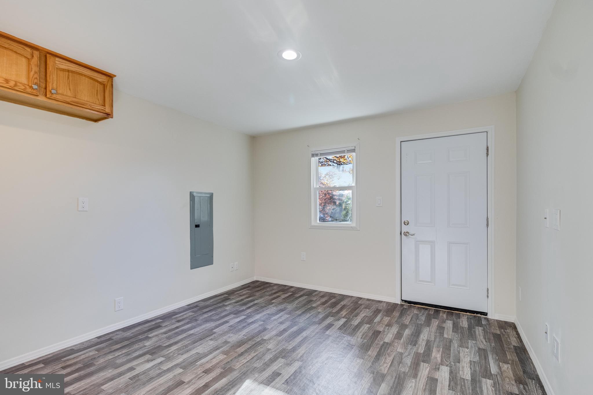 SPRING VALLEY - Residential