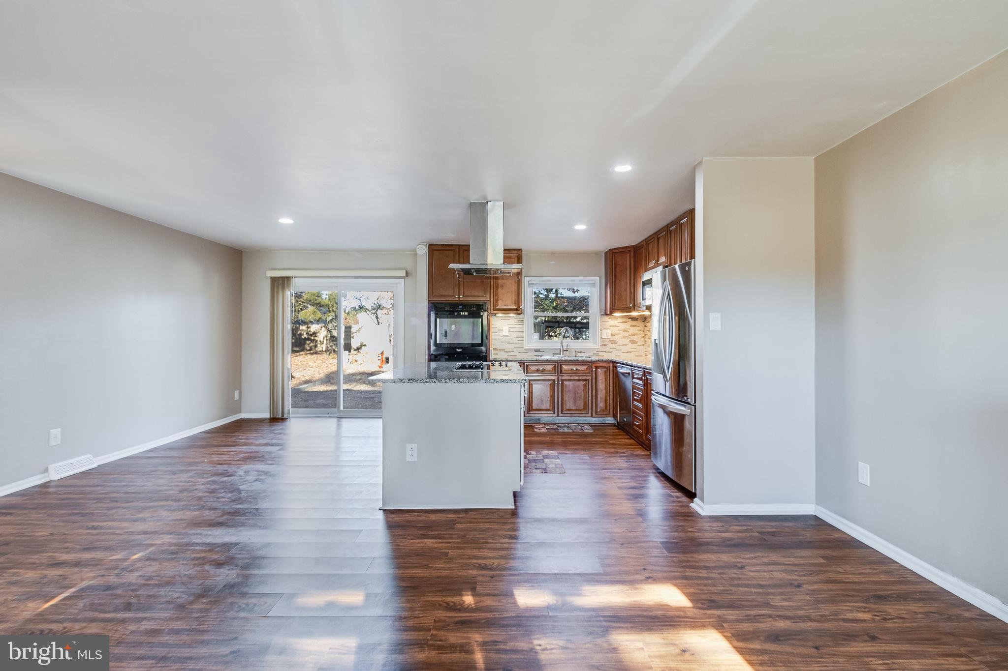 SPRING VALLEY - Residential