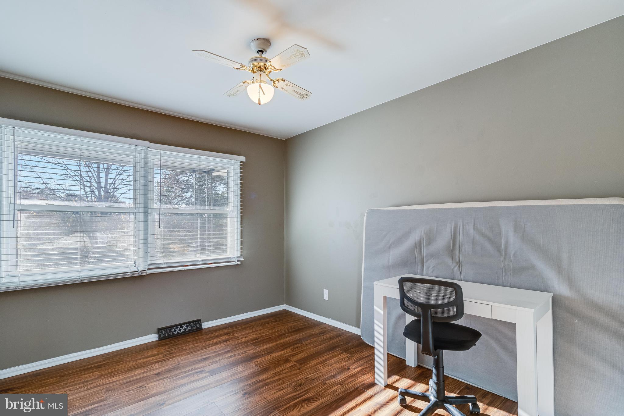 SPRING VALLEY - Residential