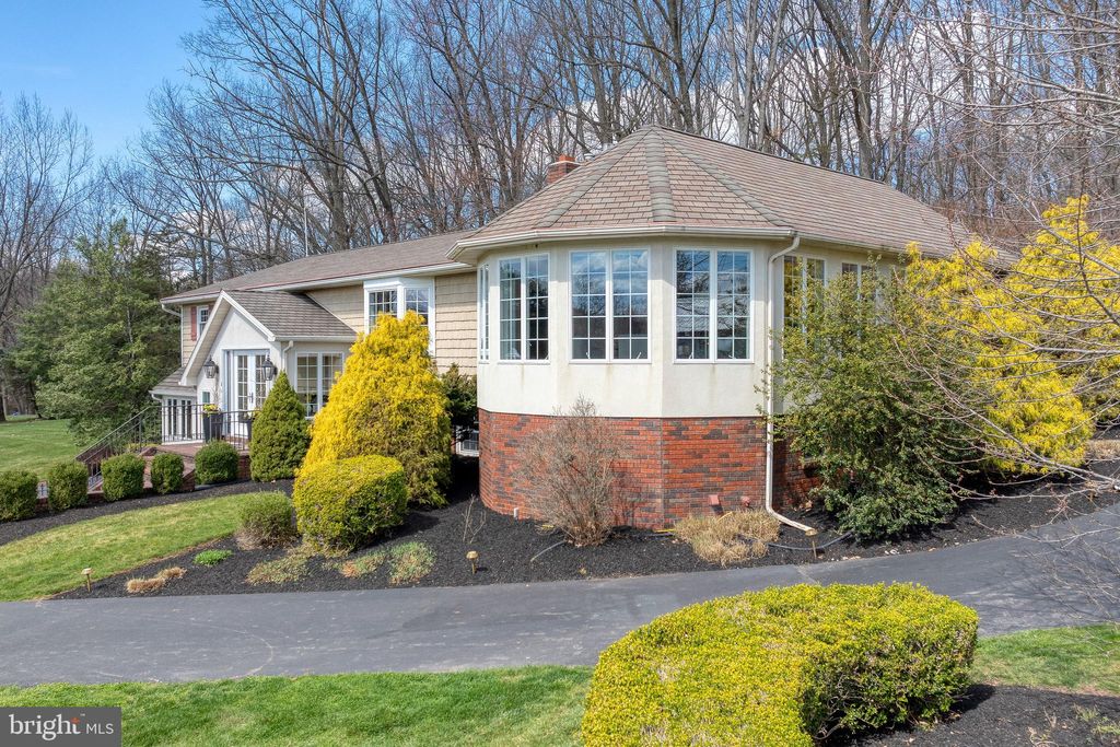 Photo of 240 Pine View Drive, Denver, PA 17517 (MLS # PALA2048434)